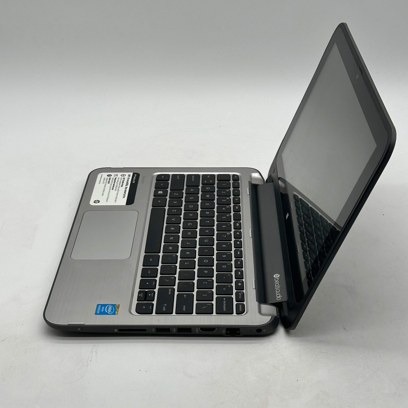 HP 11-n010dx Laptop for Parts