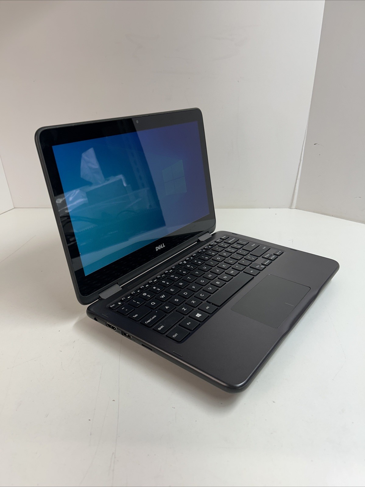 Dell Inspiron 3185 Touch Convertible PC AMD A6-9220e 32GB eMMc 8GB RAM W10P