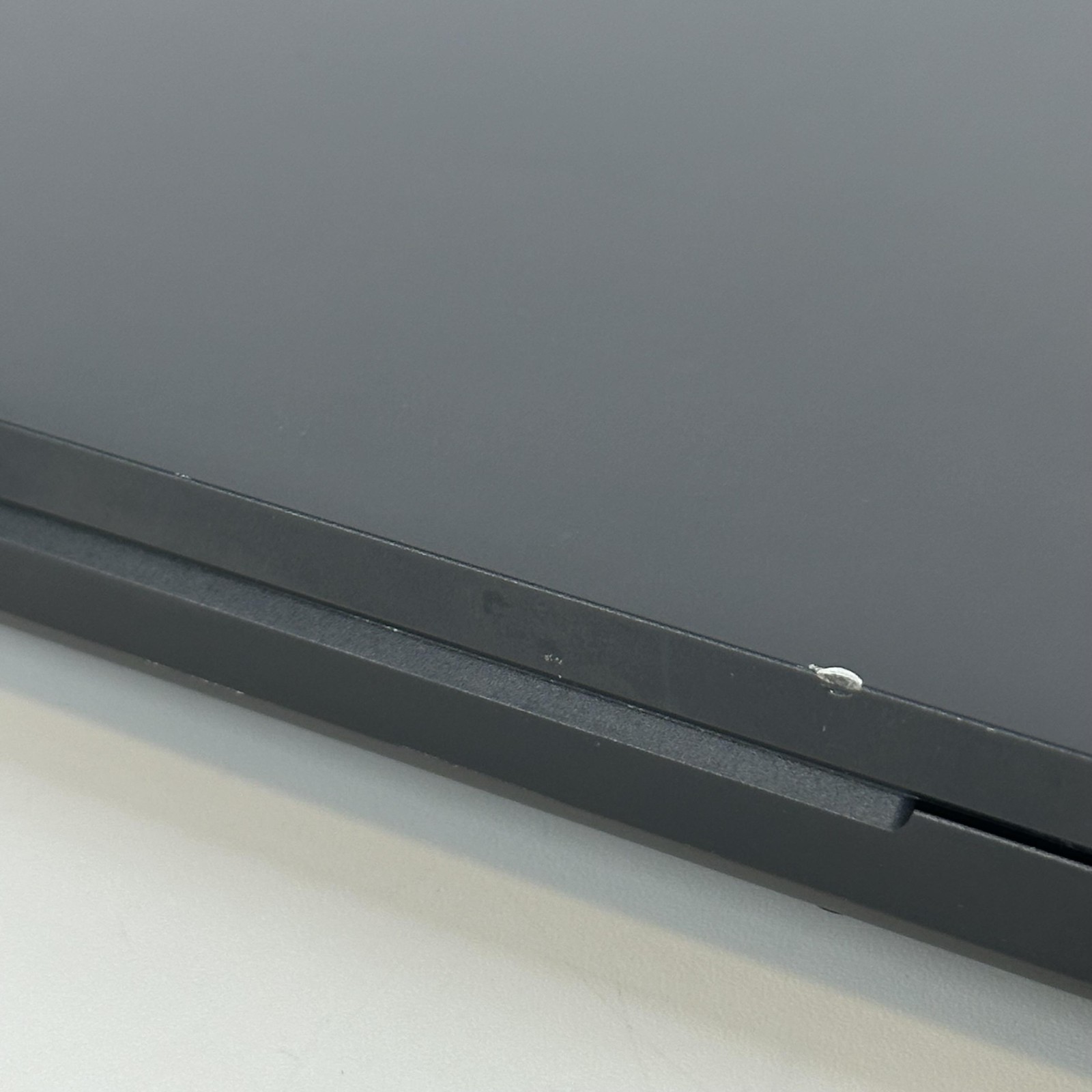 Razer Blade 18 Black 120Hz UHD+ 2.2 GHz i9-14900HX 64GB 2TB/2TB NVIDIA RTX 4090