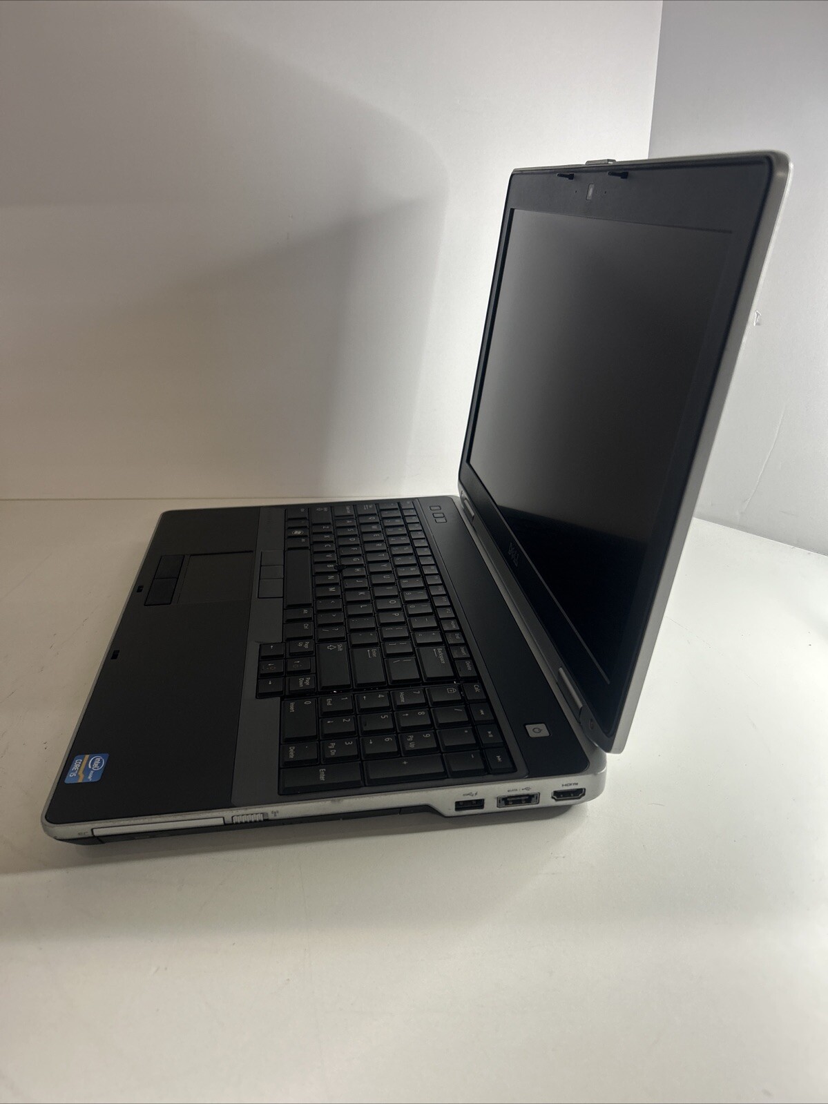 Dell Latitude E6530 Laptop Intel Core i5-3210M 8GB Ram 320 GB HHD W10Pro