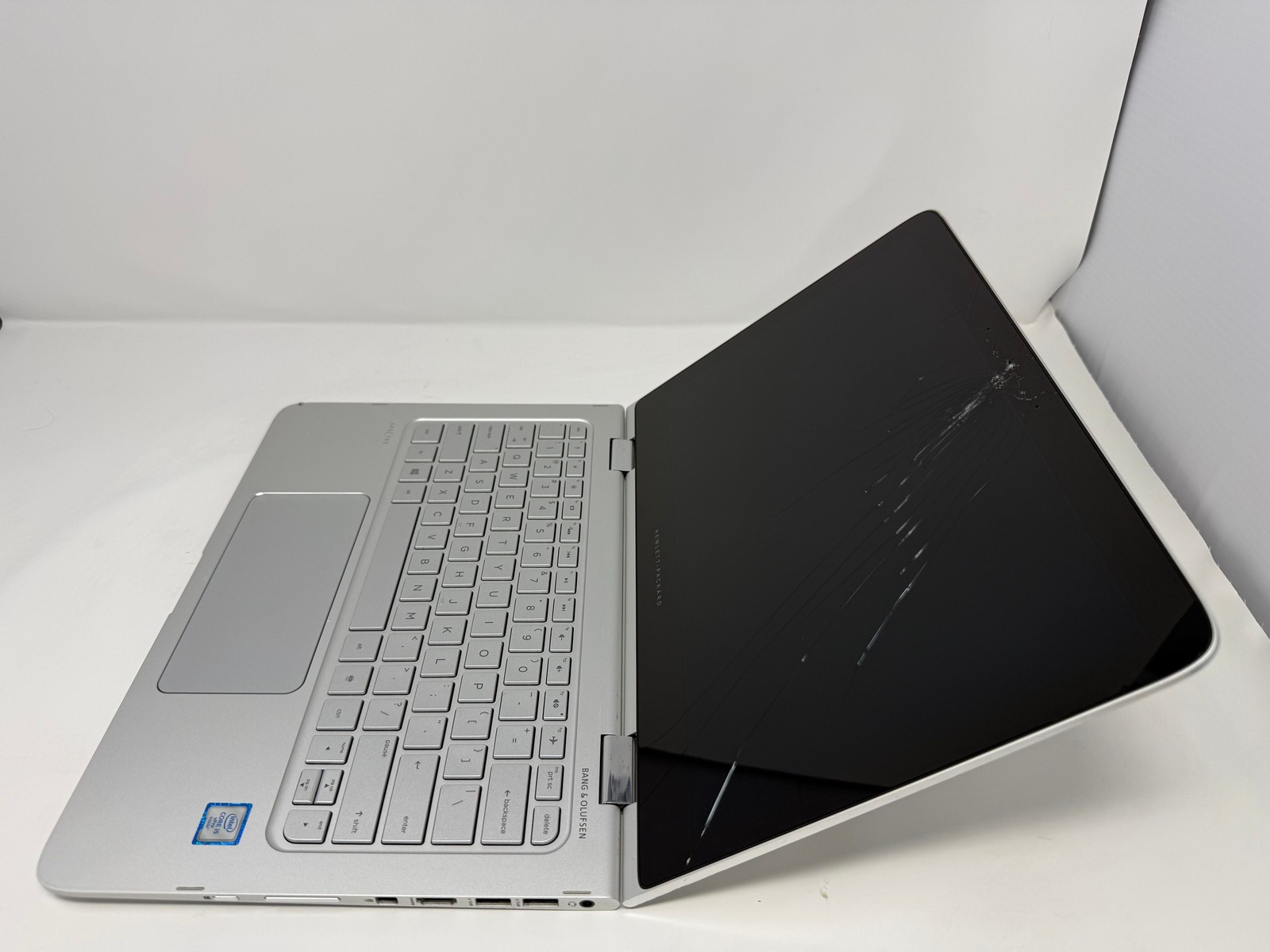 HP Spectre Pro x360 G2 i5-6300U 8GB 240GB SSD Intel HD Graphics 520 Touchscreen