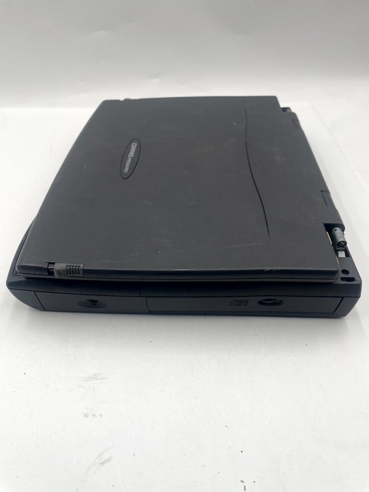 Vintage Compaq Presario CM2000 Laptop Black & Gray LCD Display USB and PS/2 Port