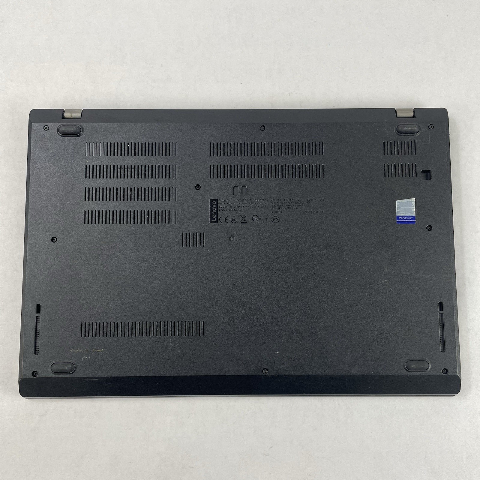 Lenovo ThinkPad L580 15.6″ i5-8250U 1.60 GHz 8 GB RAM No SSD/OS/AC – Missing Key