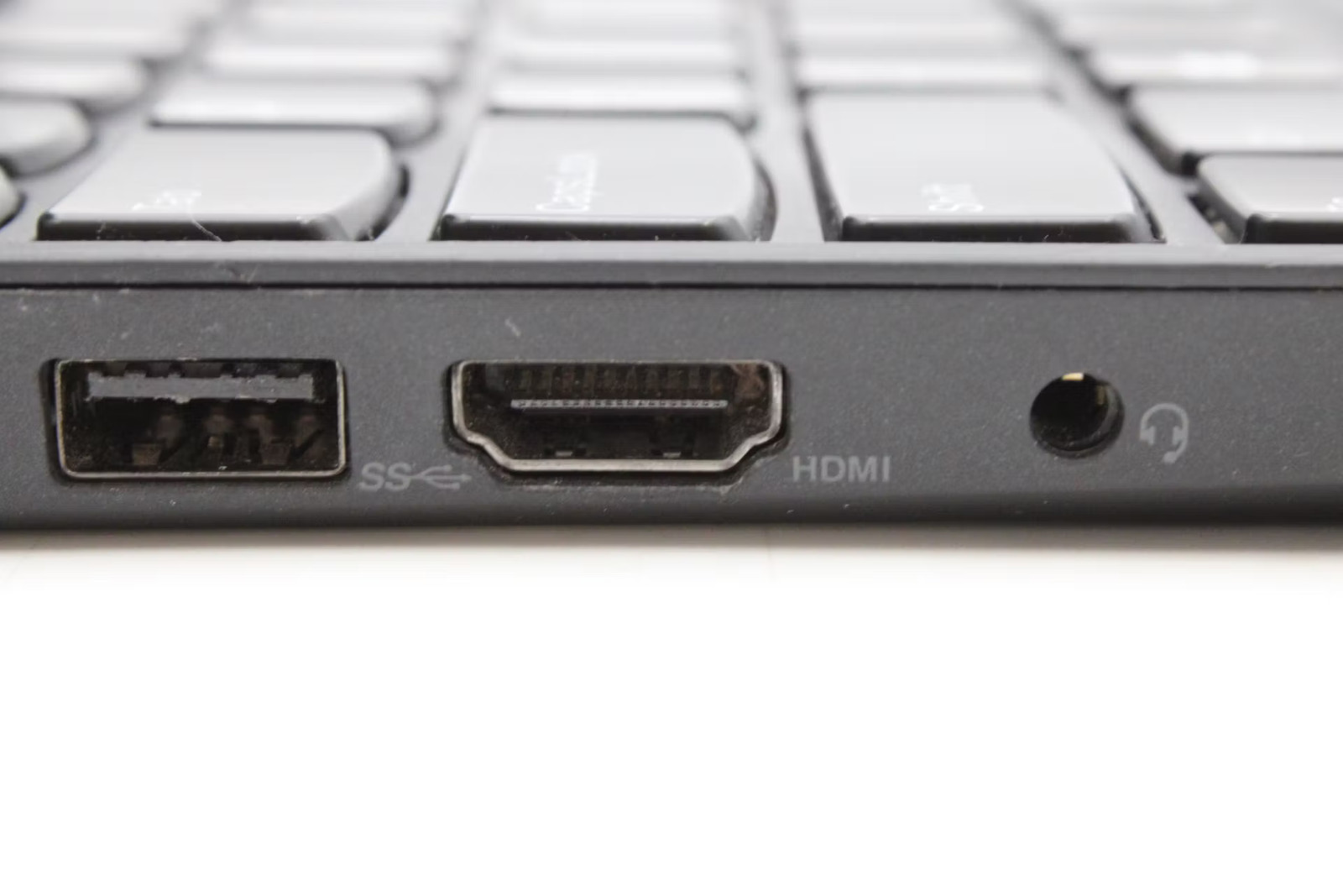 Lenovo ThinkPad T15 Gen 2i Used 15.5″ i5-1135G7, 256GB NVMe, 8GB RAM