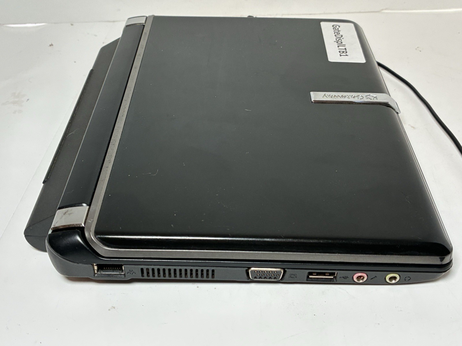 Gateway KAV60 Retro Mini Gaming Laptop Intel Atom 1.60GHz 2GB RAM (Windows XP)