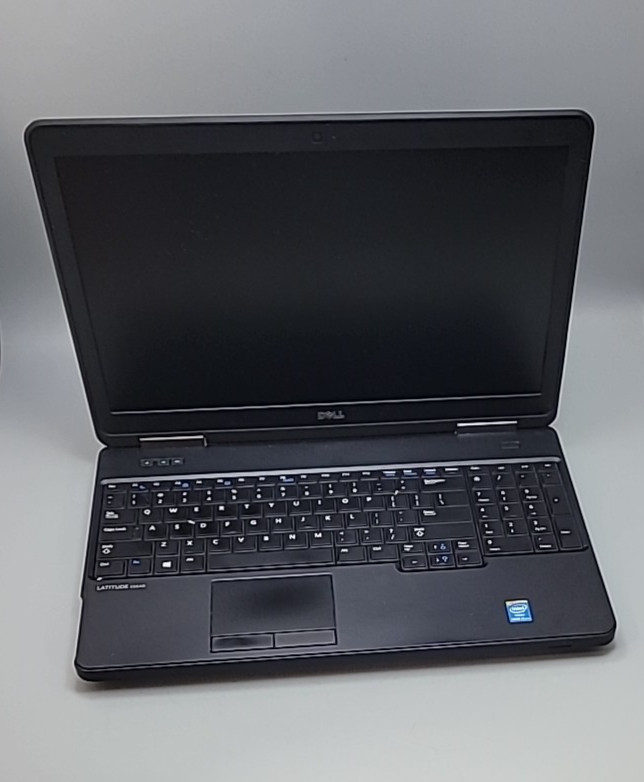 Dell Latitude E5540- Intel i5-4300U @ 2.50GHz /8GB RAM /250GB SSD /Win 11 Pro
