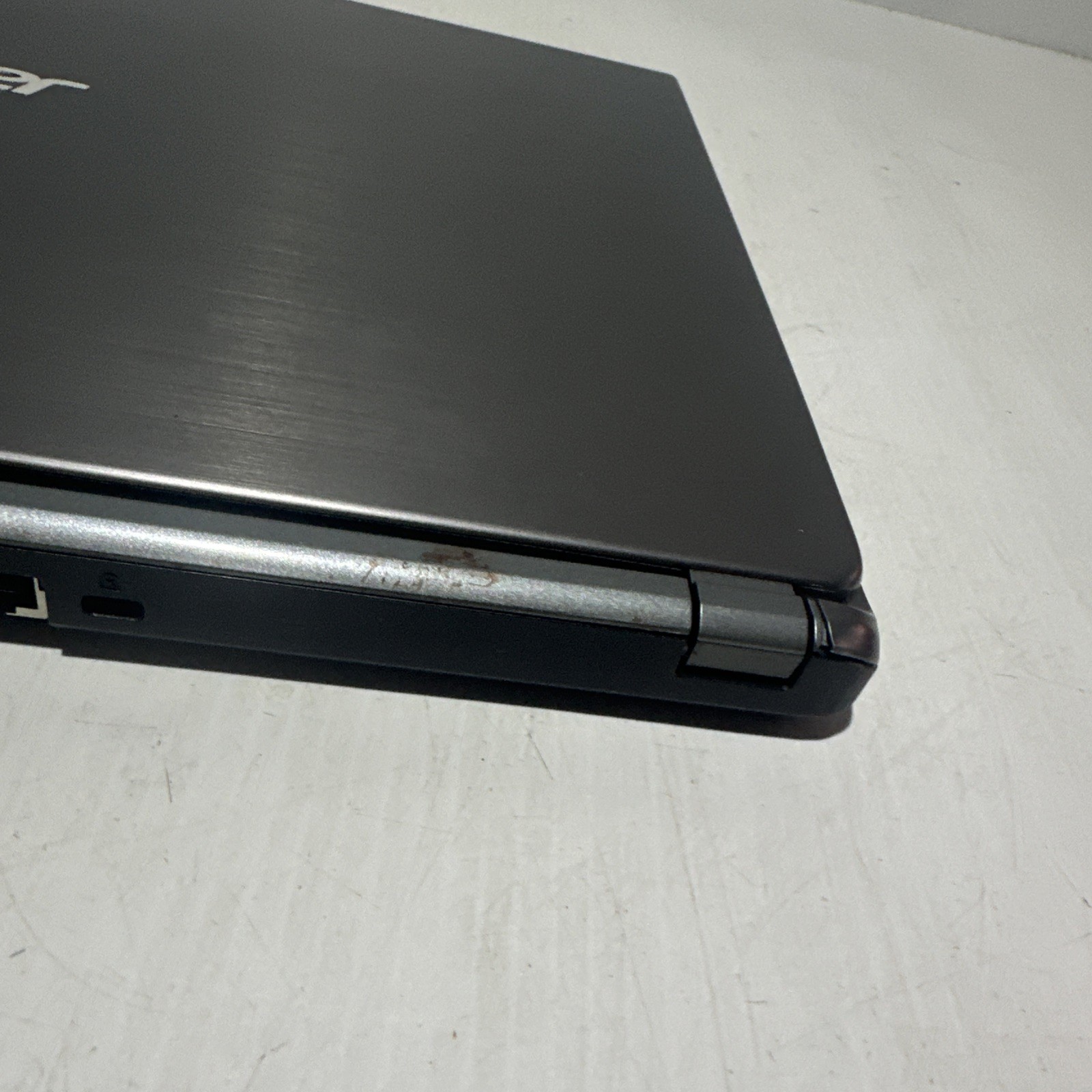 Acer Aspire M5-481T 15″ Laptop i3-3227U 4gb Ram No Drives Boots Bios No P/S