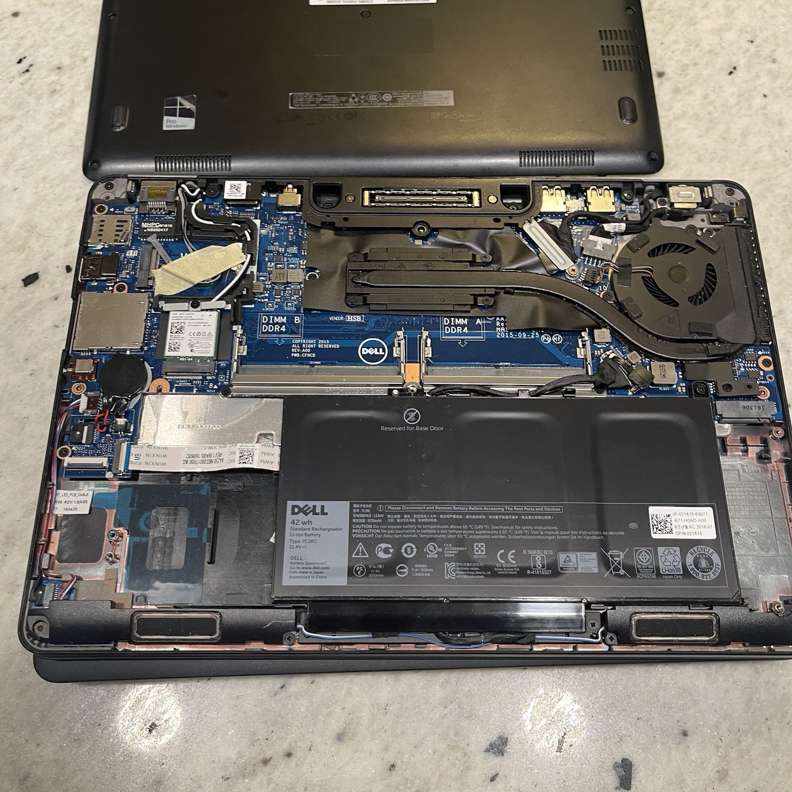 Lot 2 Dell Latitude E7270 12.5″ Laptops i3-6th No Ram No HDD Tested Boot To BIOS