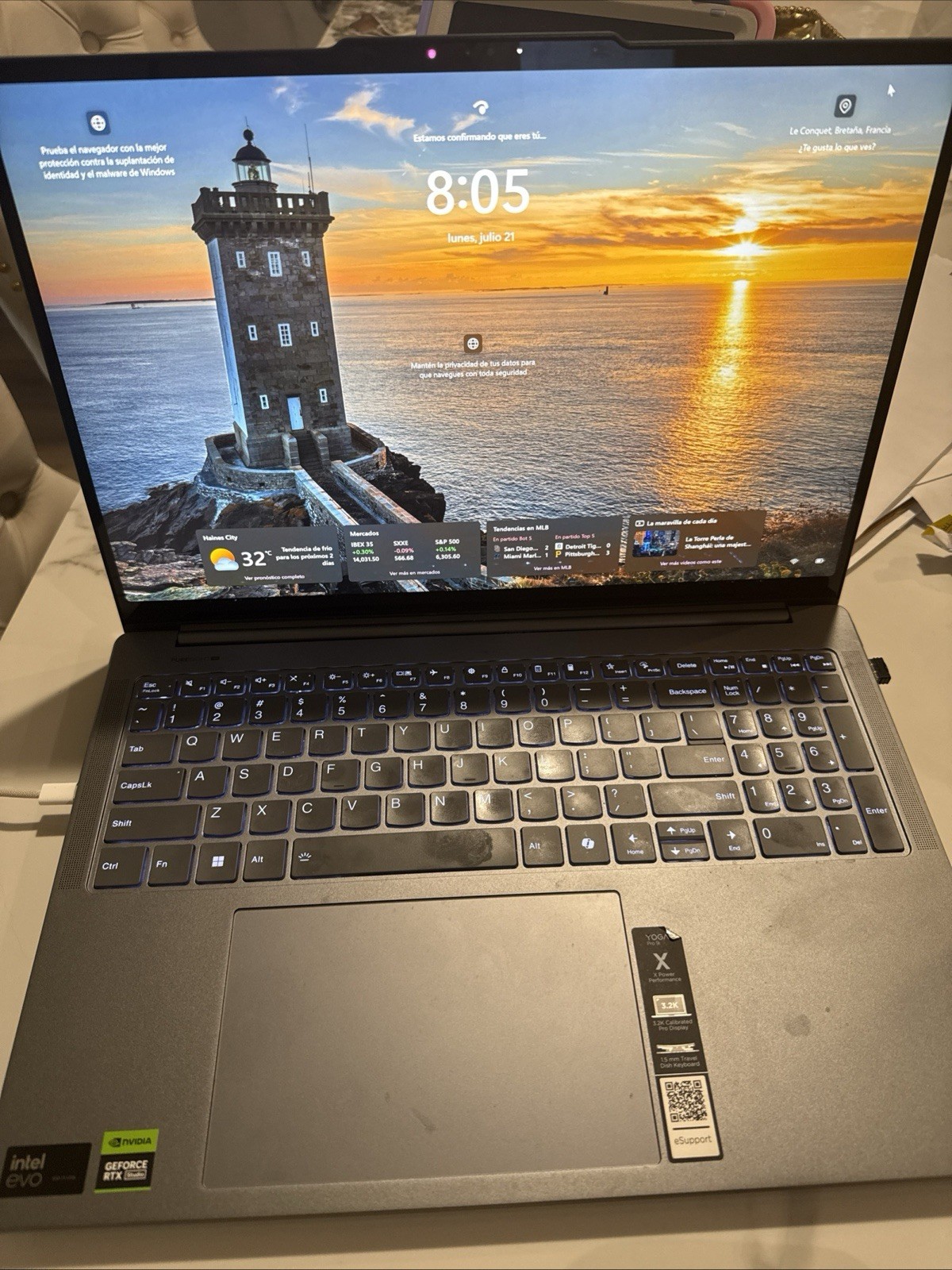 Lenovo Yoga Pro 9i 16 QHD+ TOUCH 1.4 GHz Ultra 7 155H 16GB 1TB SSD – Excellent