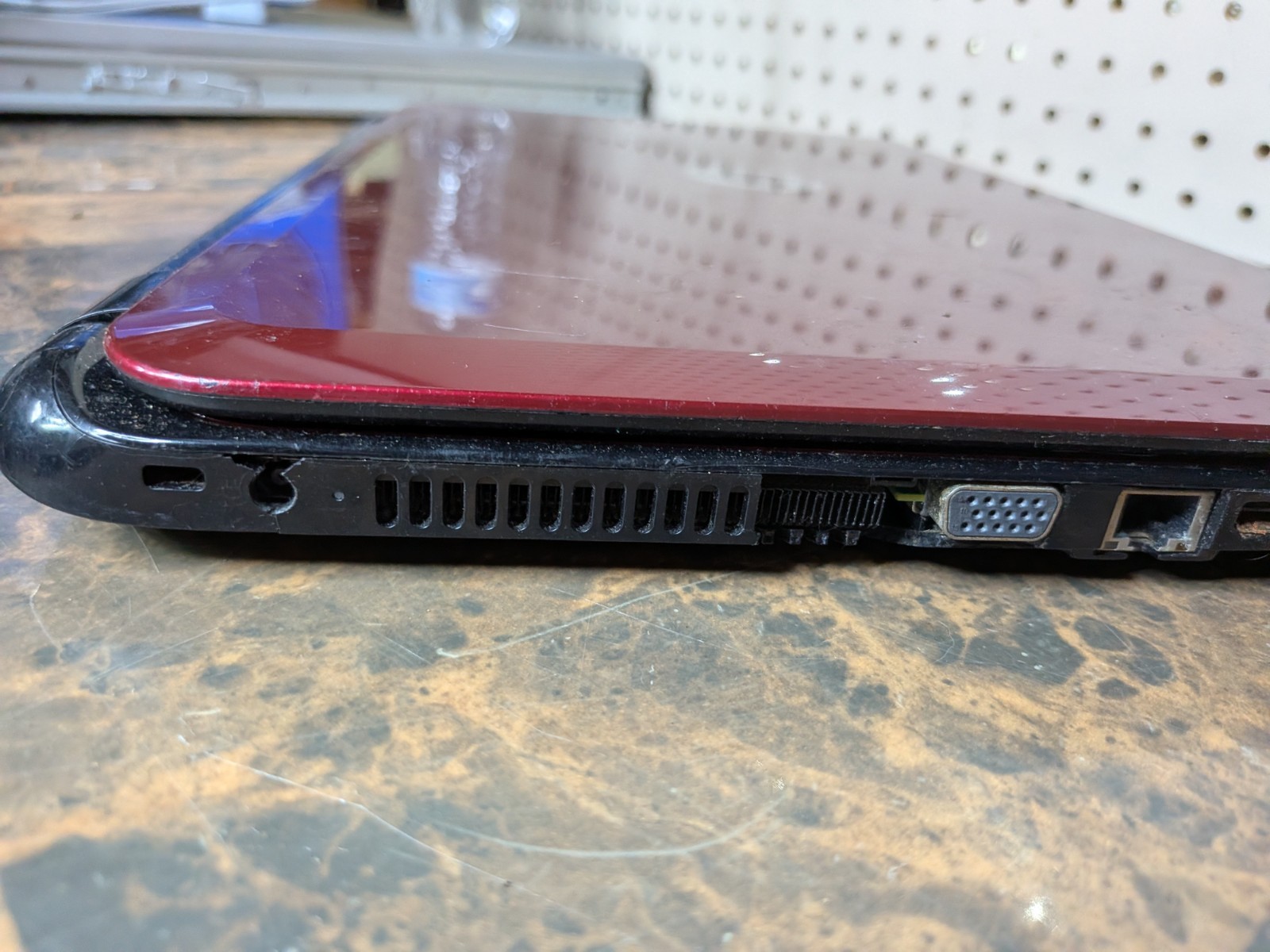 *For Parts* HP 15-d074nr Notebook PC – 2014 – Windows 8