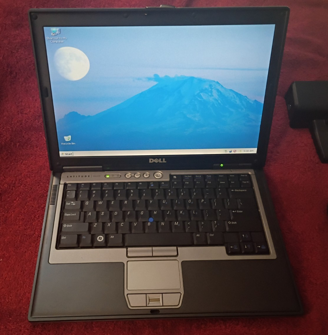 Dell Latitude D630 Intel Core 2 Extreme X9000 – NVIDIA – 4GB RAM – XP Pro – 1TB