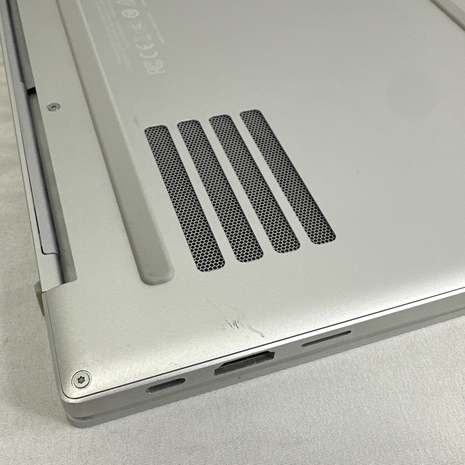 Razer Book 13 Touch Laptop i7-1165G7 16gb Ram 512gb SSD Chroma RGB