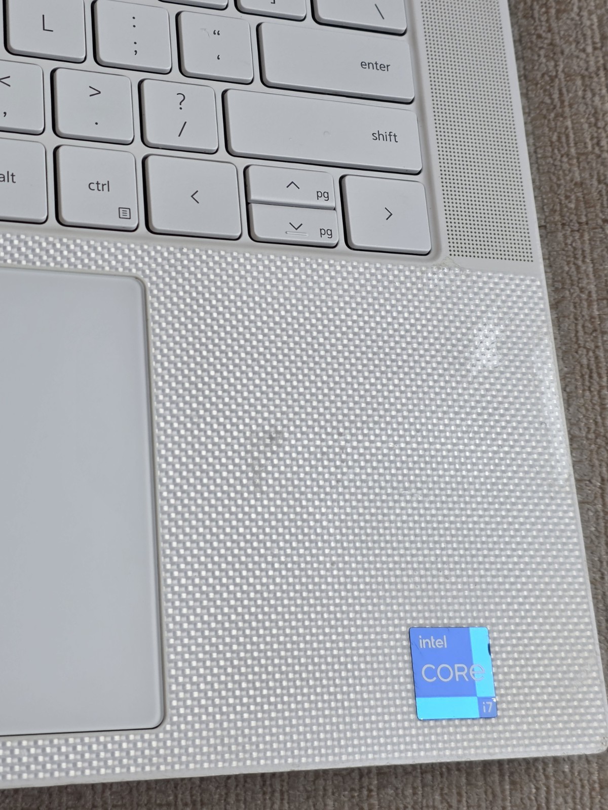 Dell XPS 15 9520 White 15.6″ 3.5K OLED Touch i7-12700H RTX 3050 8GB RAM 512G SSD