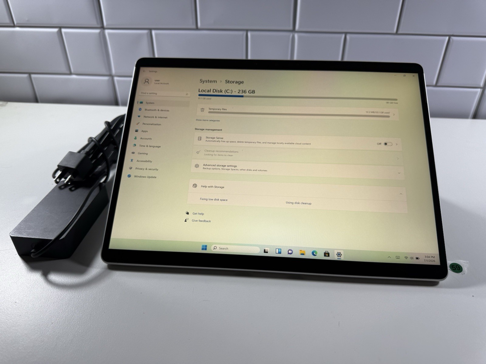 Microsoft Surface Pro 8 (1982) i5-1145G7 – 16GB RAM – 256GB 120Hz – Win 11 Pro