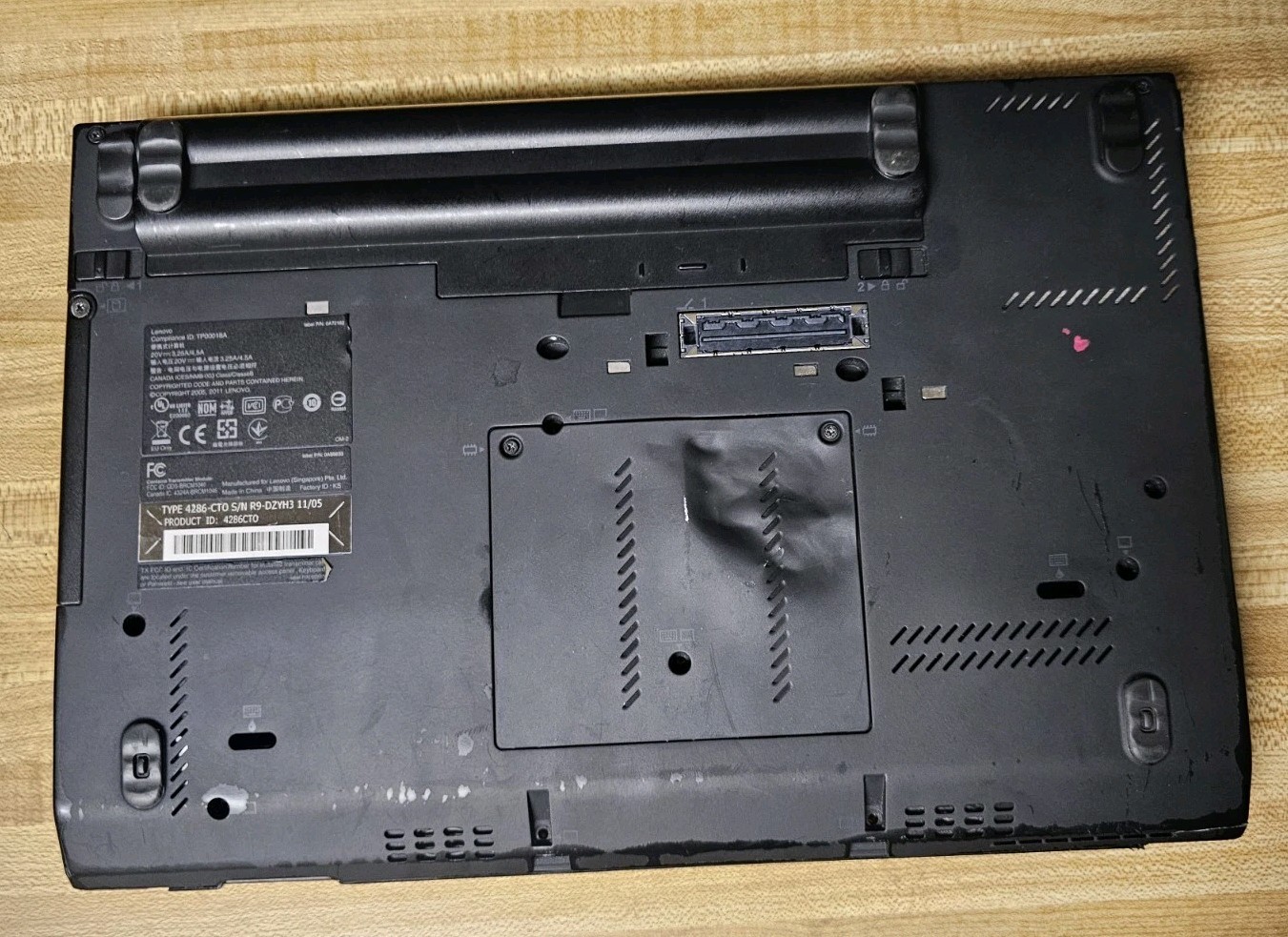 Lenovo ThinkPad X220 Intel i3 128GB SSD, 16GB RAM + Libreboot (Includes Charger)