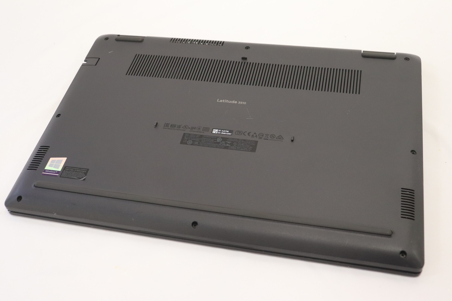 DELL Latitude 3510 15.6″ i3-10110U 4GB 500GB HDD W11 Pro Laptop Clean