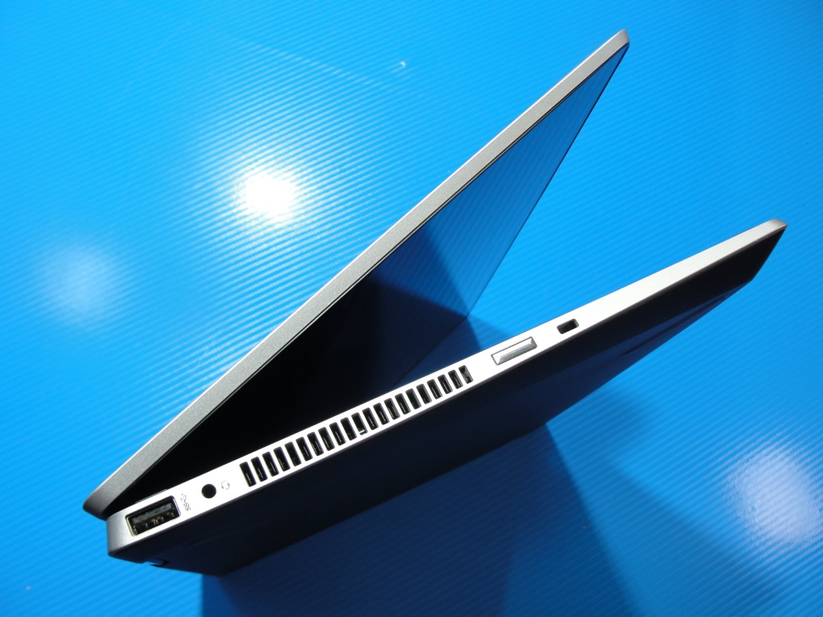 HP Pavilion x360 14-DH2011NR 14″ TOUCH Core i5-1035G1 1.0GHz 8GB RAM 512GB SSD