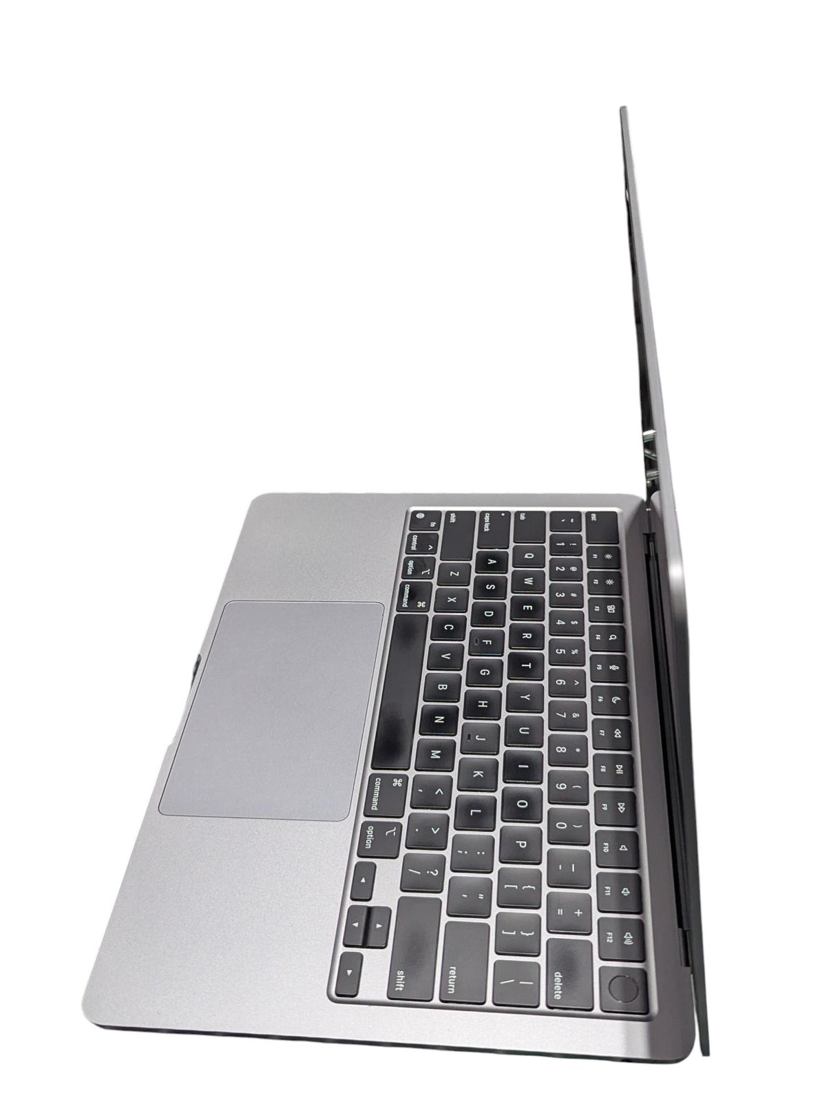 APPLE MACBOOK AIR A2681 2022 M2 8GB RAM 256GB SSD – Grade D