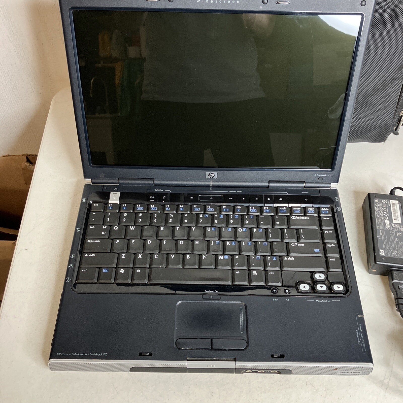 HP Pavilion DV1000 Laptop W/ Charger & Bag / For Parts or Repair