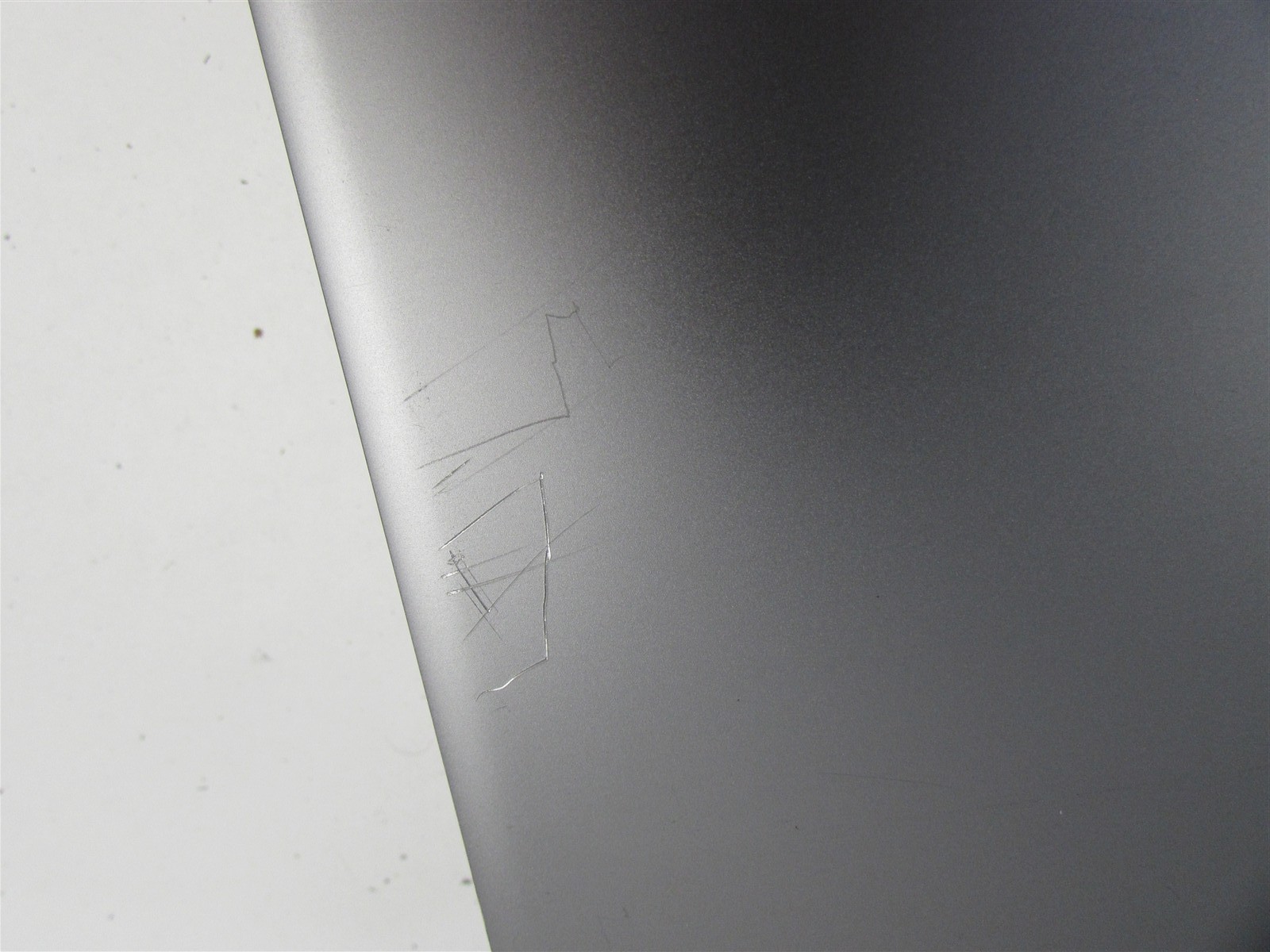 DELL PRECISION 7750 1920X1080 I7-10850H 1TB 32GB RAM RTX 3000 WIN 11 PRO NO BATT