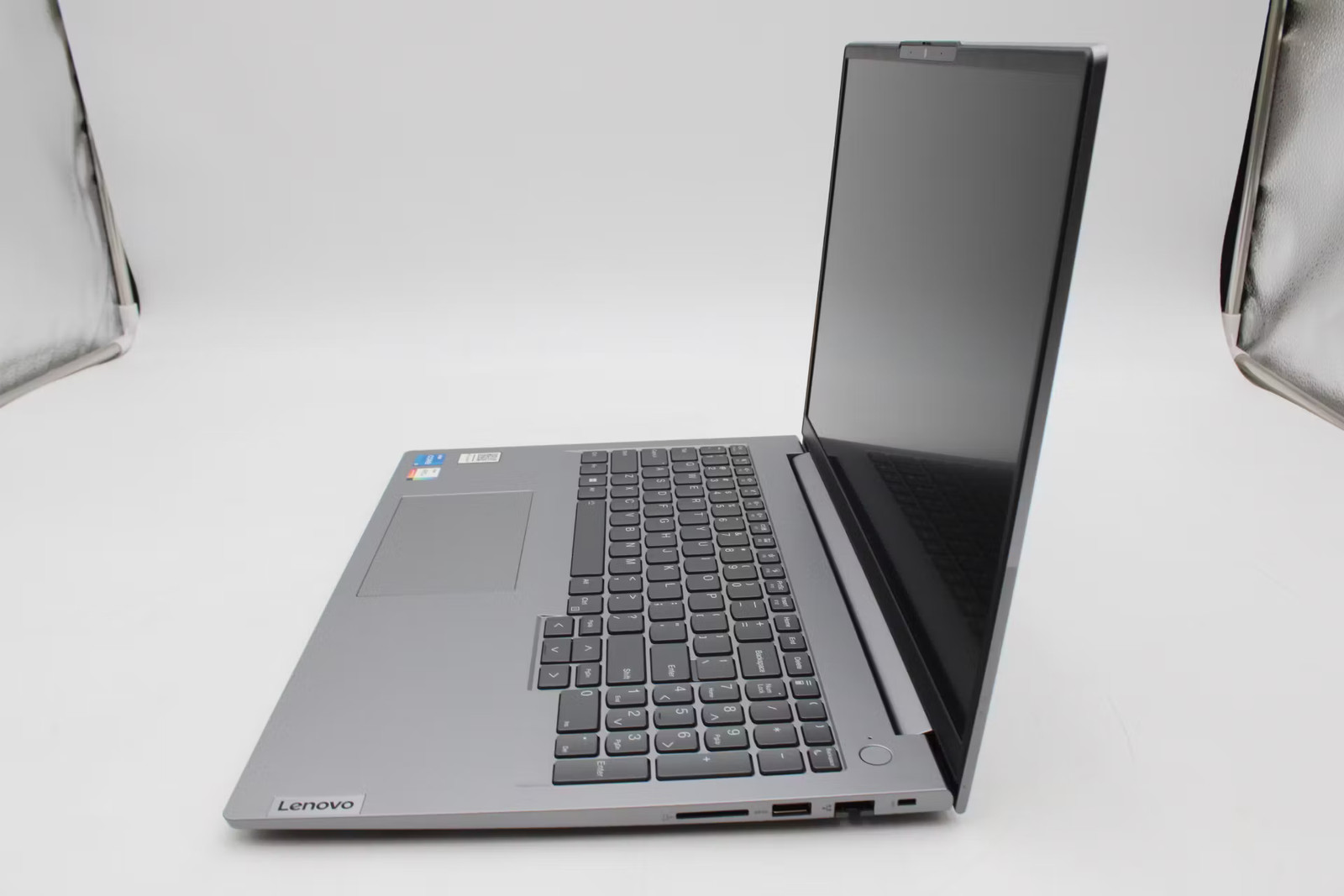 Lenovo ThinkBook 16 G6 IRL 16″ i5-1335U, 256GB NVMe, 16GB RAM