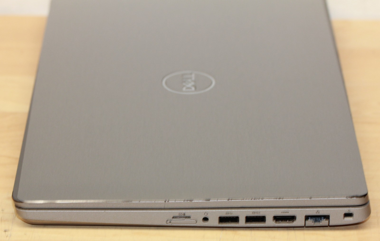 Latitude 5510: 15.6 FHD, i7-10610U, 32GB, 1TB NVMe, Win 11 Pro