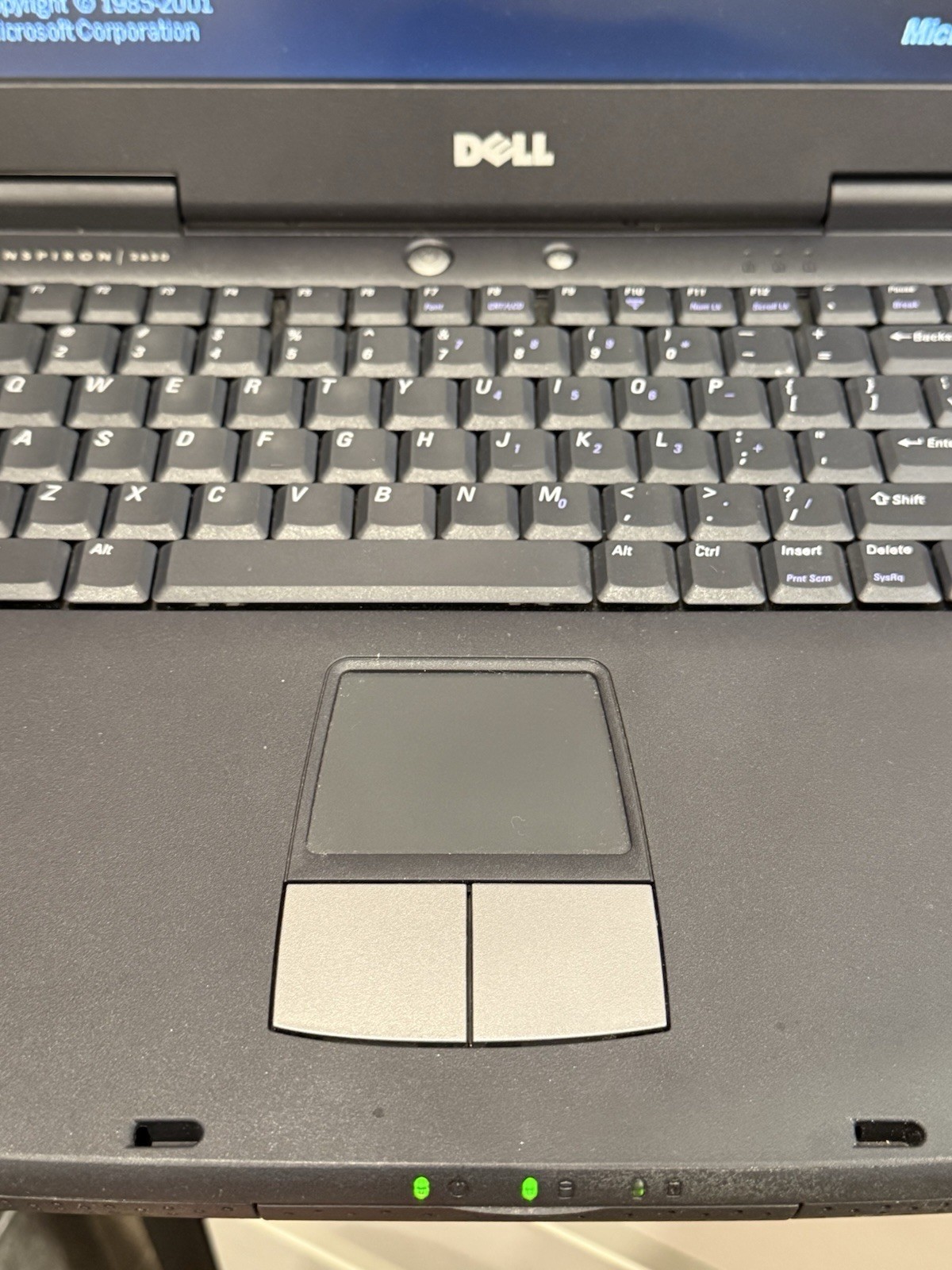 Dell Inspiron 2650 15in Pentium 4 1.80GHz 256MB Windows XP, Charger