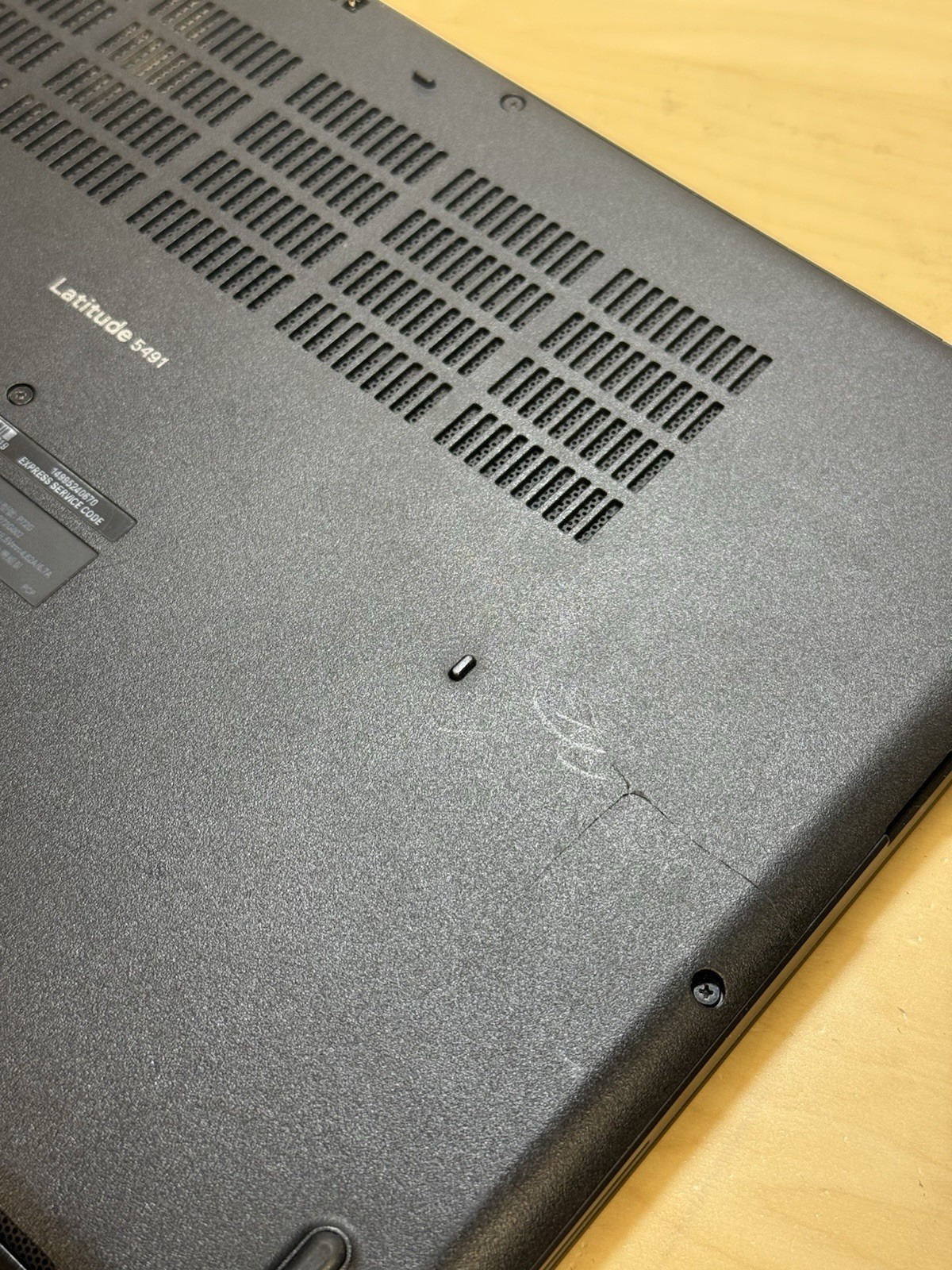 Dell Latitude 5491 14″ FHD Laptop i7 8850H 2.60GHz 16 GB RAM NO DRIVE – READ