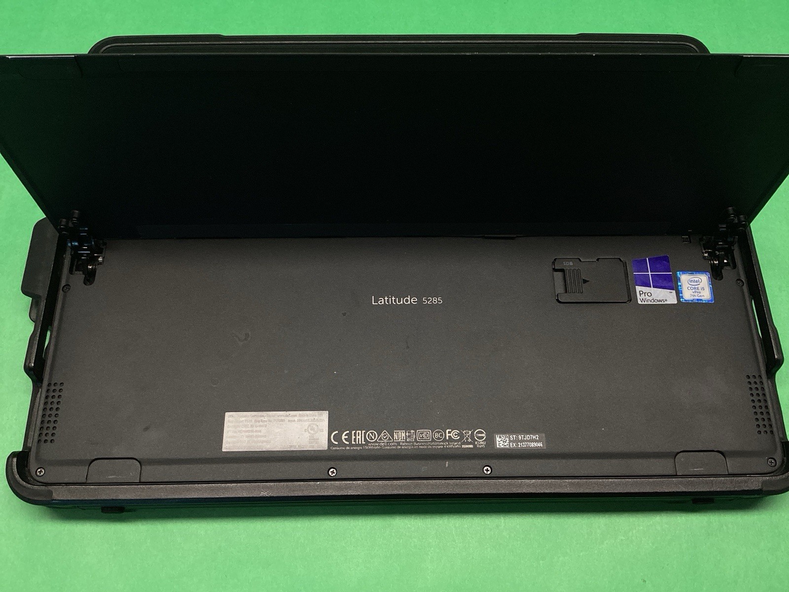Dell Latitude 5285 2 in 1 Laptop i5-7300U 256GB 8GB & Targus Case – UNTESTED