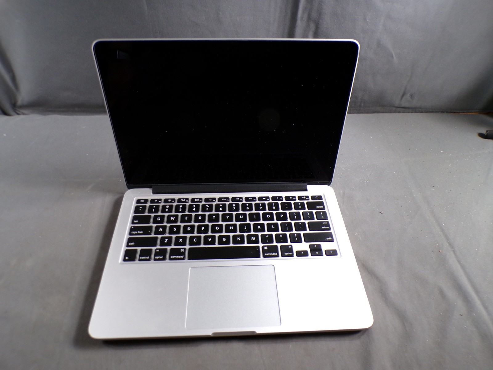 MacBook Pro “Core i5″ 2.5 13” Retina 2012 2.5 GHz Core i5 (i5-3210M) 8GB RAM
