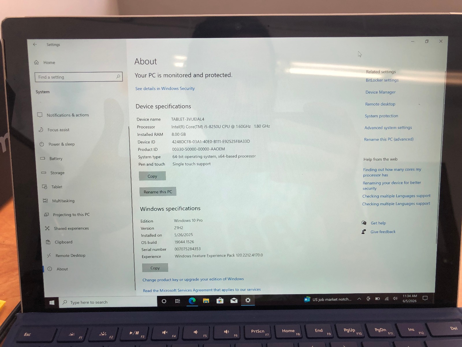 Microsoft Surface Pro 6 1796 12.3″ PC w/ i5-8250U 1.6GHz CPU 128GB SSD 8GB RAM