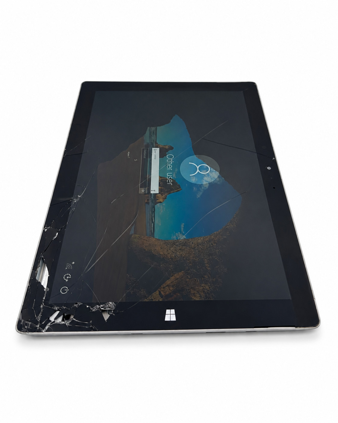 Microsoft Surface 3, Intel Atom x7-Z8700 @ 1.6GHz, 4GB RAM, 64GB SSD
