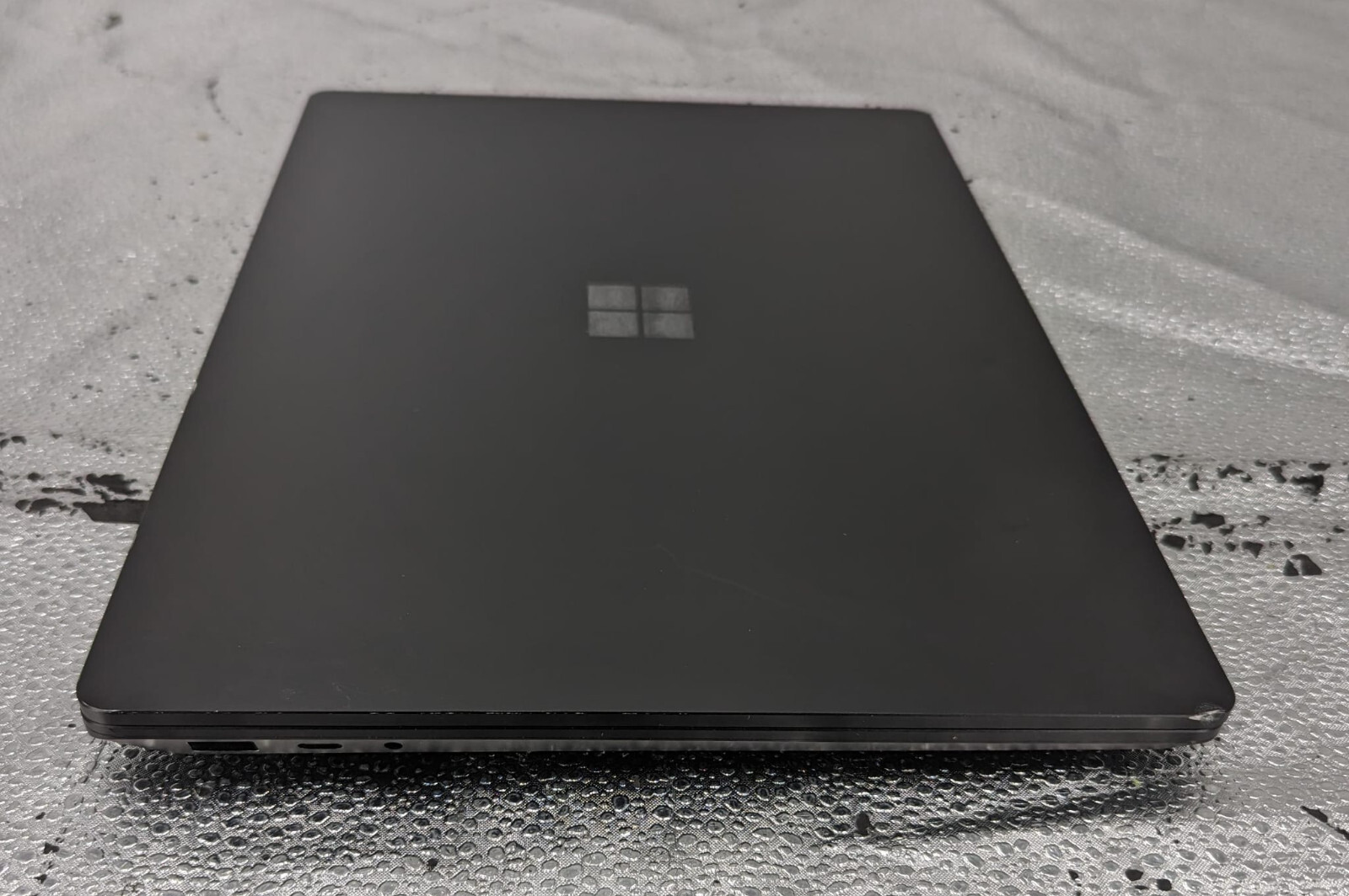 Microsoft Surface Laptop 3 13.5″ 256GB 8G, Intel Core i5-1035G7 – 1.20 GHz,