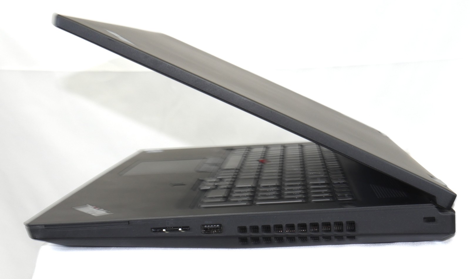 Lenovo ThinkPad P17 Gen 2i i7-11850H 2.5GHz 32GB RAM 1TB RTX A4000 Win11P NO AC