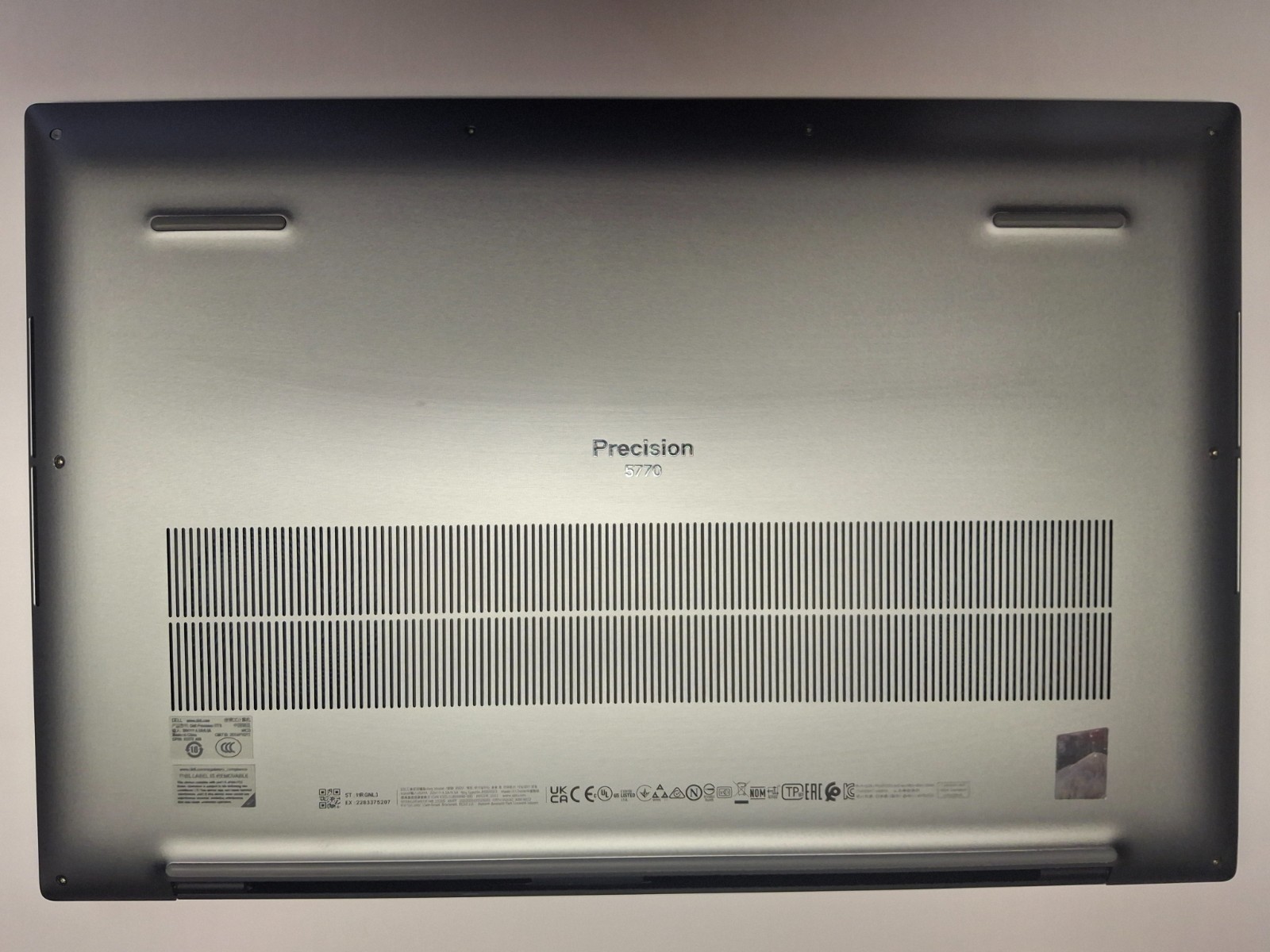 Dell Precision 5770 17 i712800H 24GHz 32GB 1TB SSD Nvidia RTX A3000 12G G2U