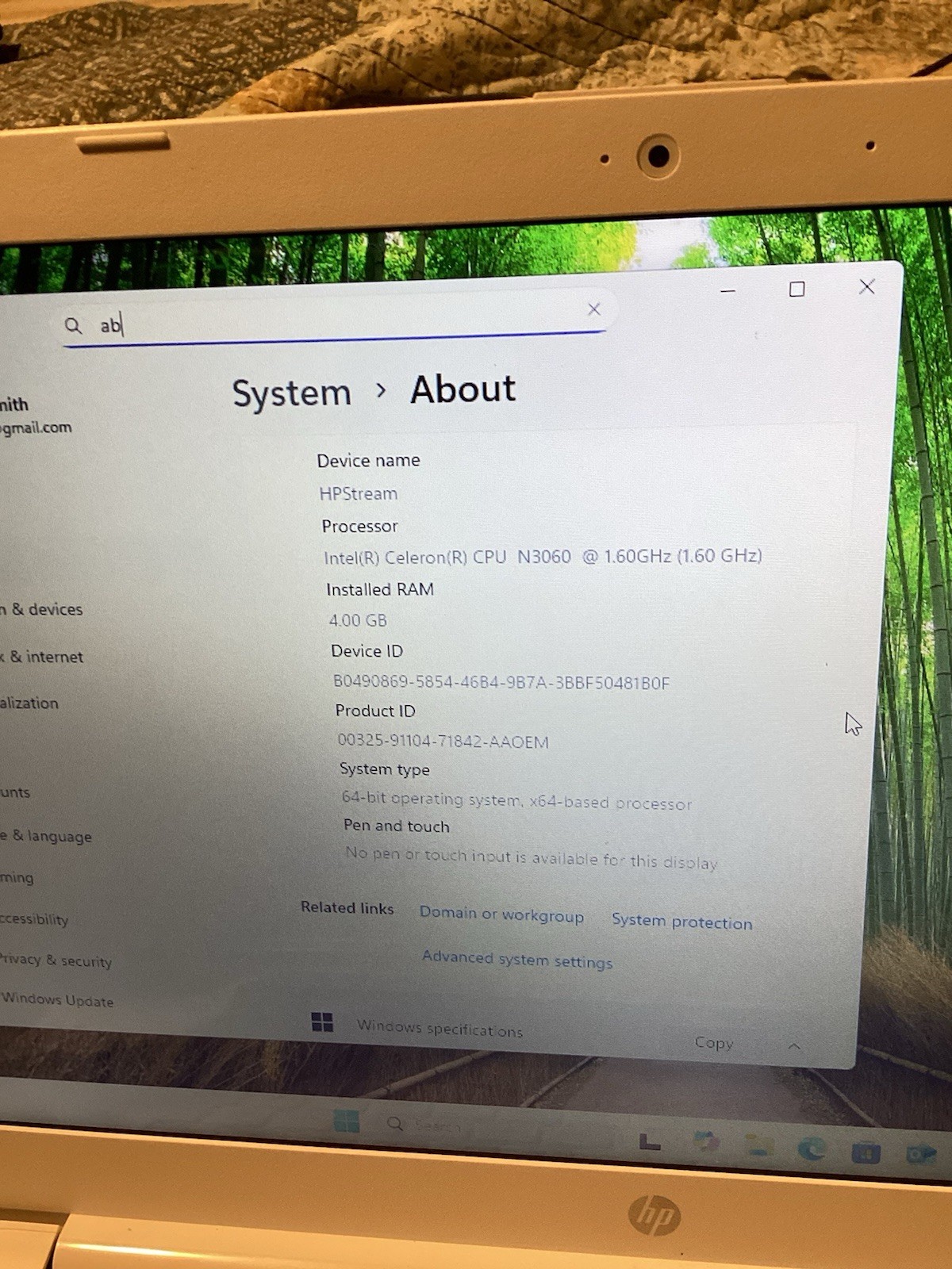 HP Stream 14″ Intel Celeron N3060 1.60GHz 4GB RAM w/eMMC Storage Win11 White