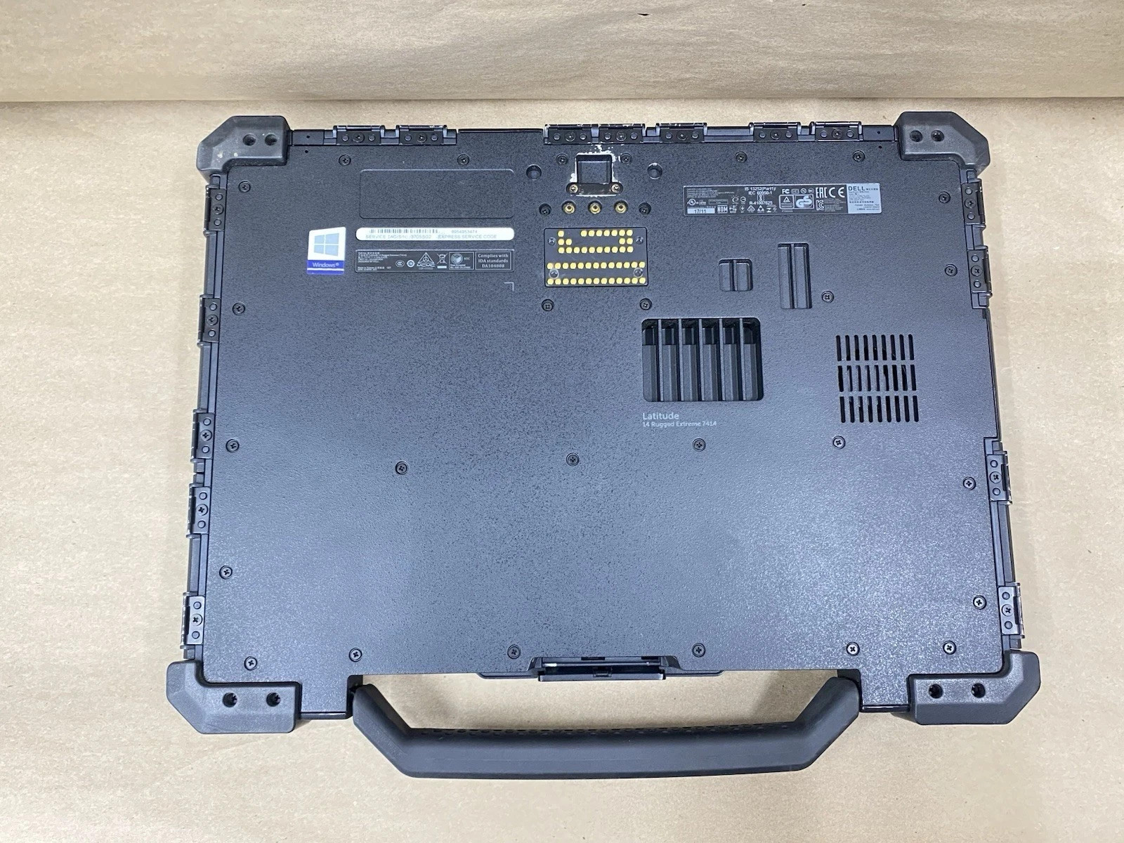Dell Latitude 14 Rugged 7414 – 14″ Touch – i5-6300U – 16GB – 512- Win 10 – GPS