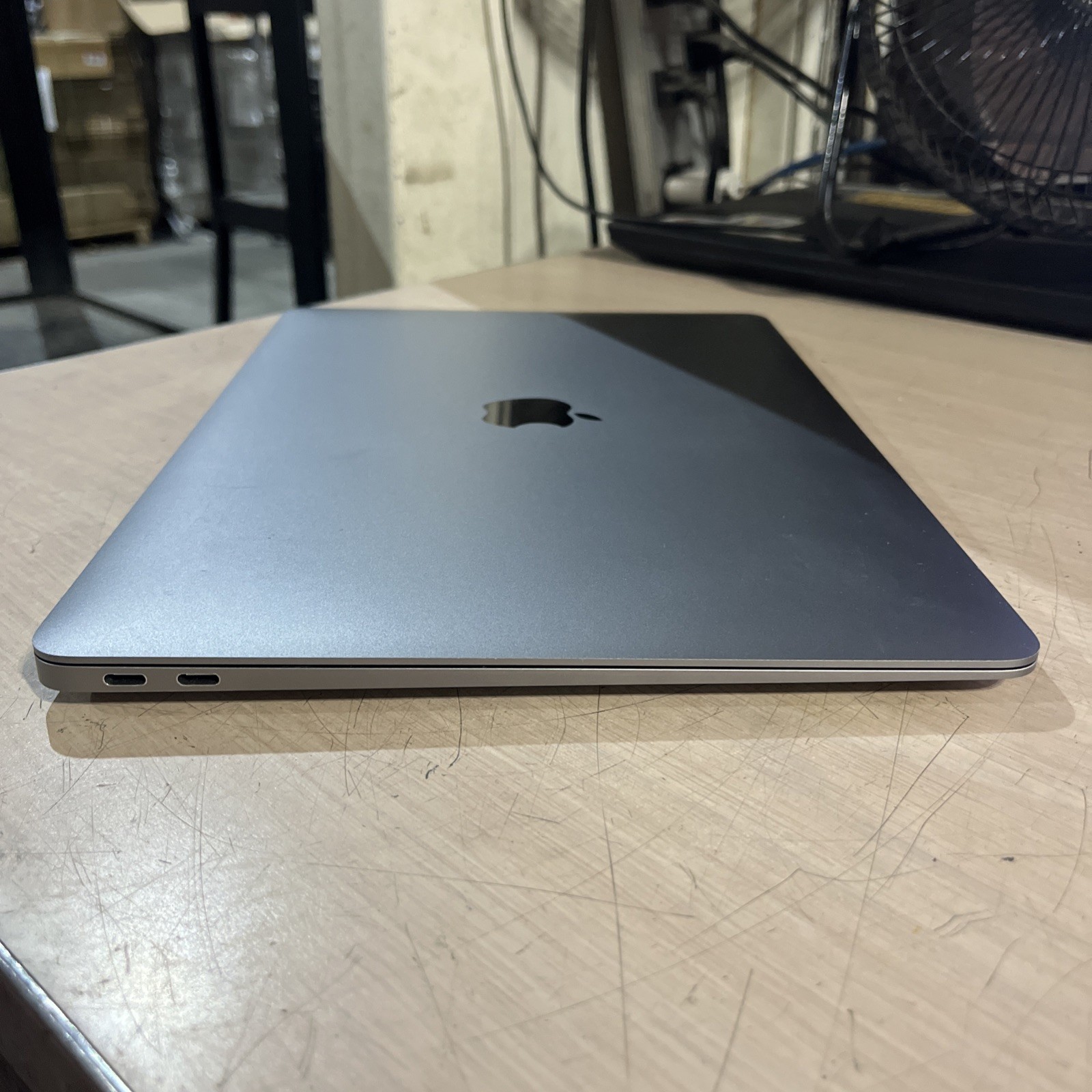 APPLE MACBOOK AIR 13″ SCISSOR, 2020 CORE I3-1000NG4 1.1GHZ 8GB RAM 256SSD +