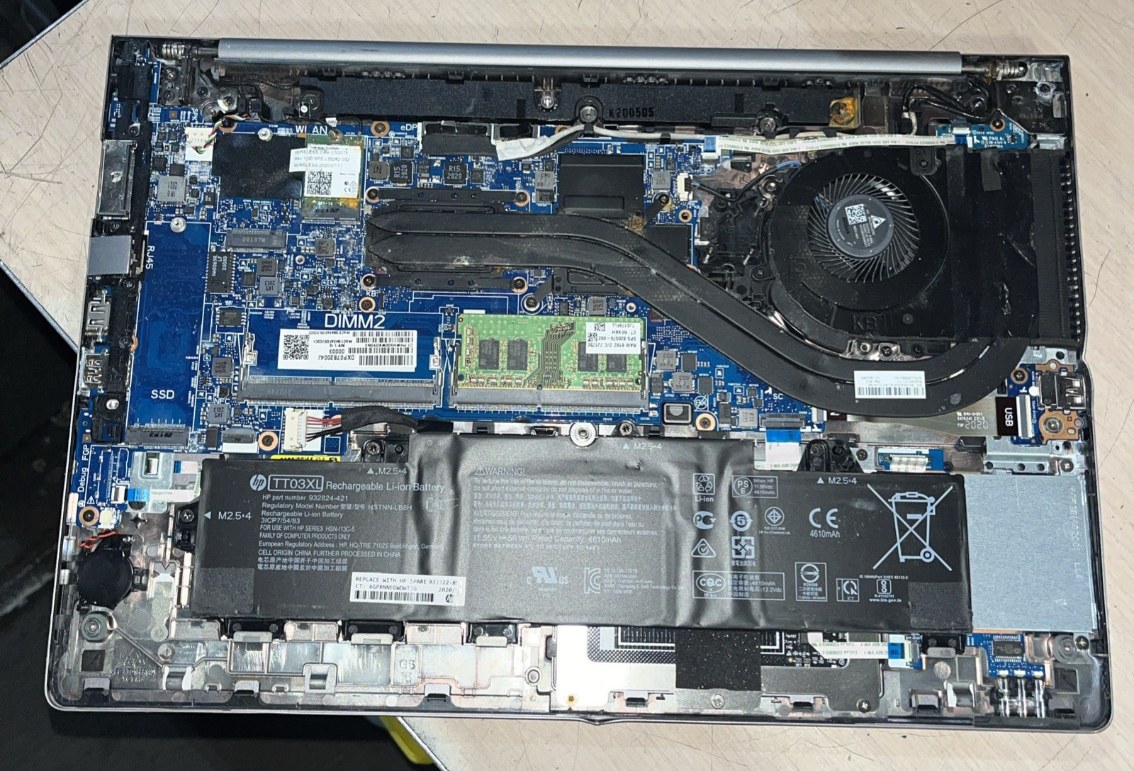 HP ZBOOK 15U G6 INTEL CORE I7-8565U 1.80GHZ 8GB RAM NO HD