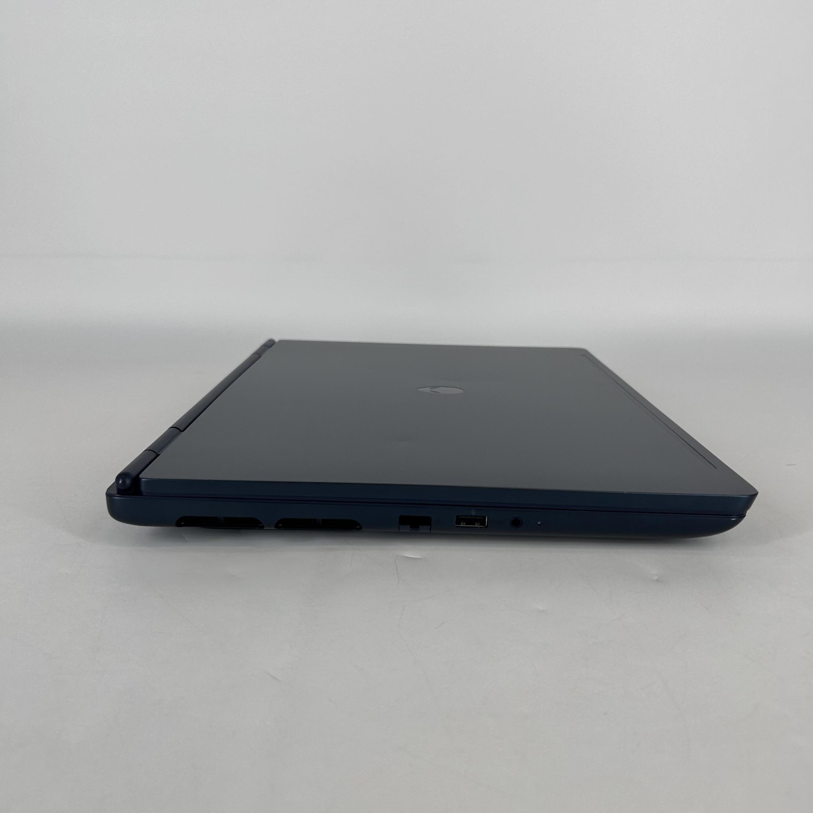 Dell Alienware 16X Aurora 240Hz QHD+ 2.7 GHz Ultra 9 275HX 64GB 2TB SSD RTX 5070