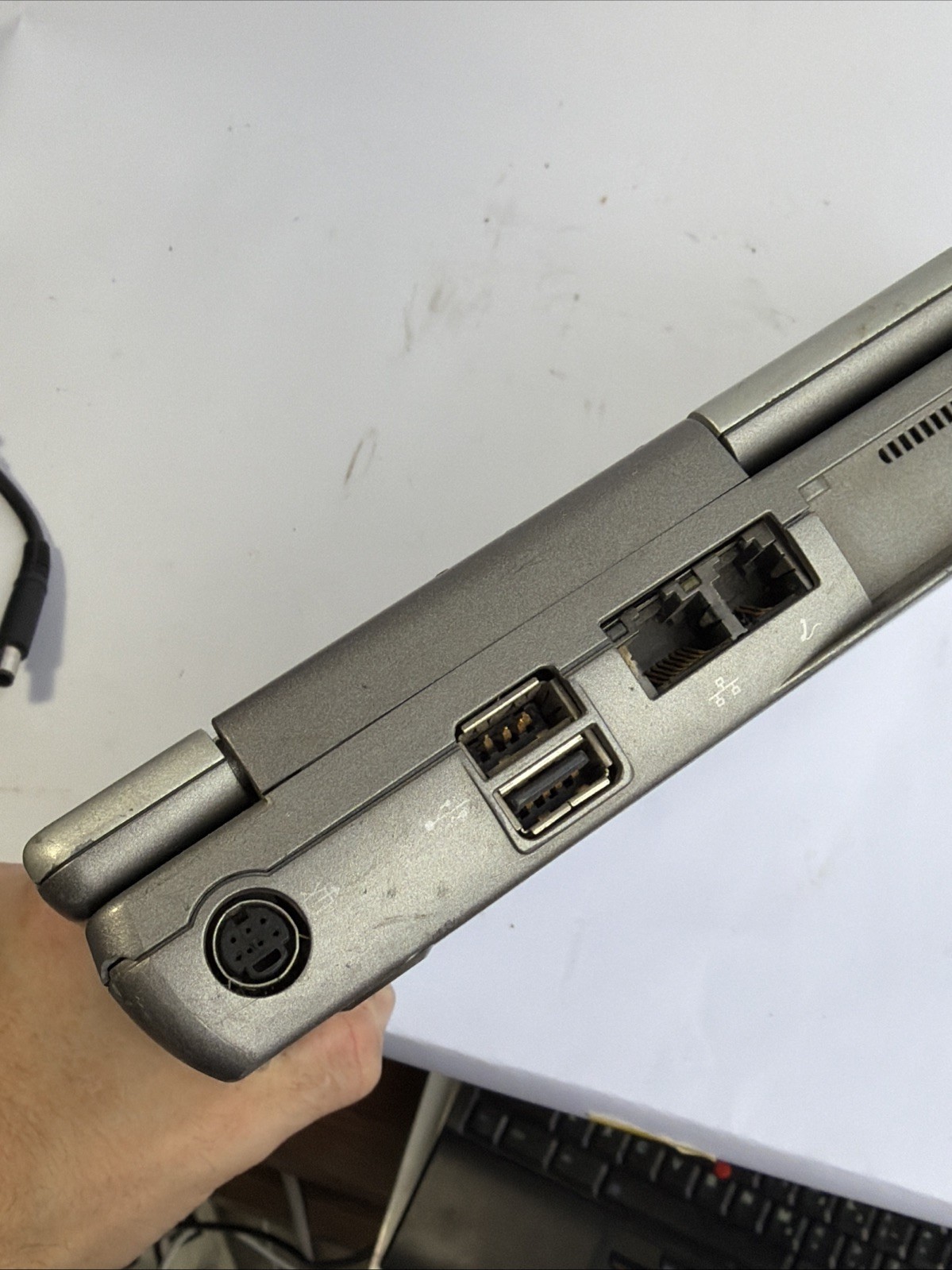 Dell Inspiron 8600 15″ Windows XP Laptop Radeon 9600 1680×1050 9 Pin Serial NICE