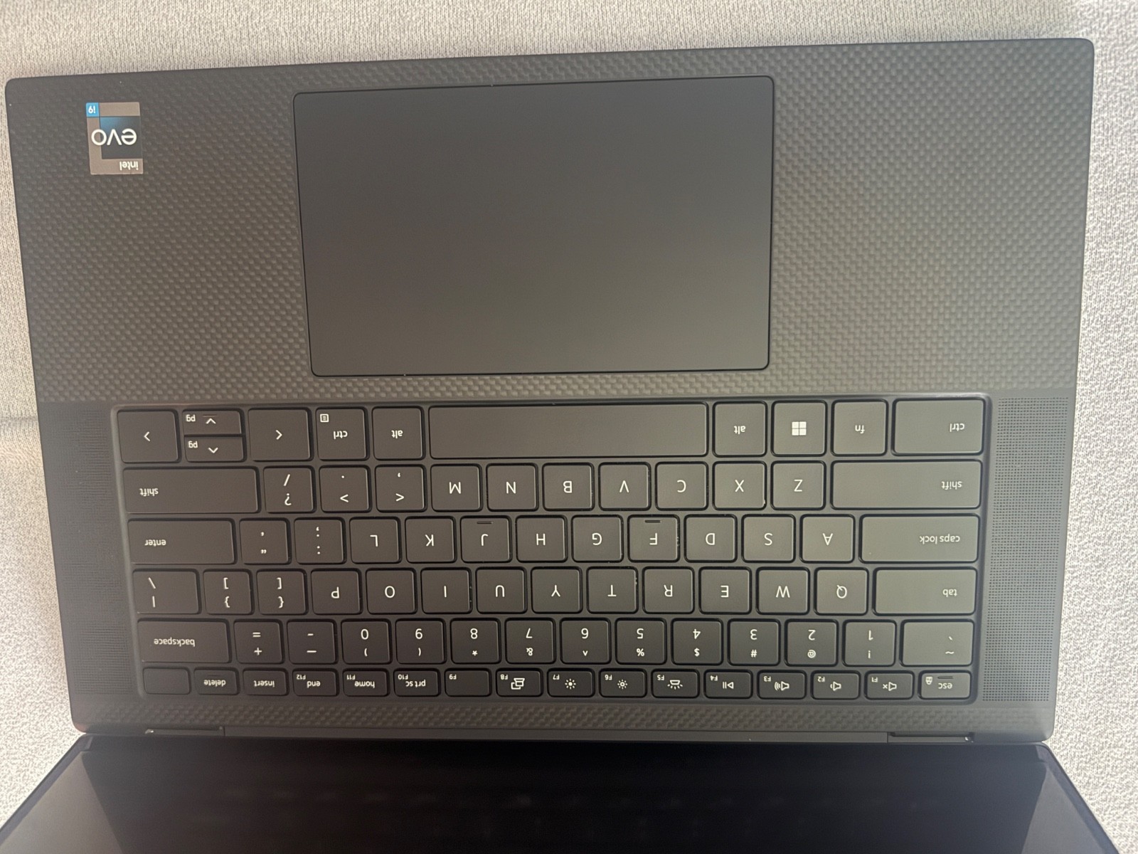 Dell XPS 15 9530 Silver OLED 3.5K i9-13900H 32GB RAM 2TB Nvidia RTX 4070 8GB