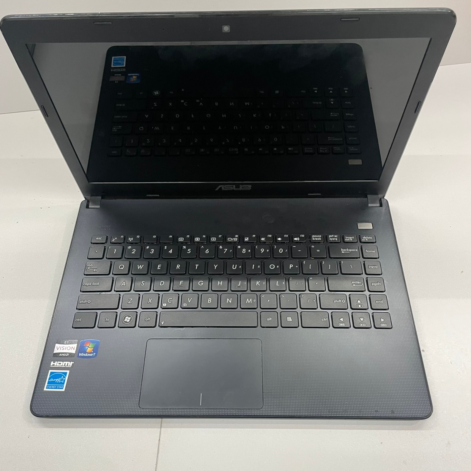 Asus X401U Laptop AMD E1-1200 1.4GHz 4GB RAM 300GB HDD Windows 7 – Webcam – Good