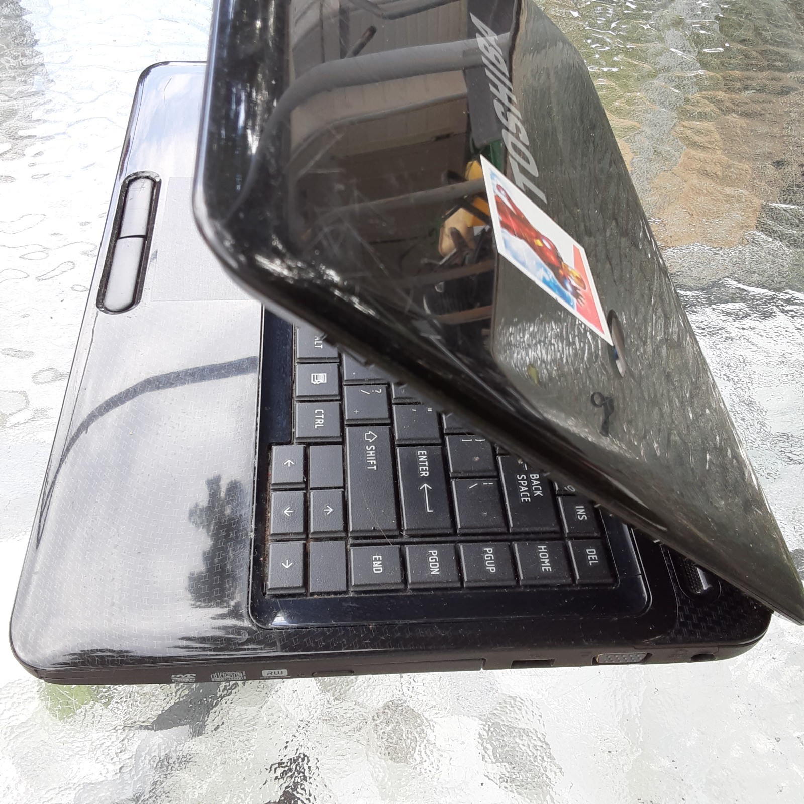 Toshiba Satellite L645D-S4036 AMD Vision | 2.30GHz 2GB | NO HDD