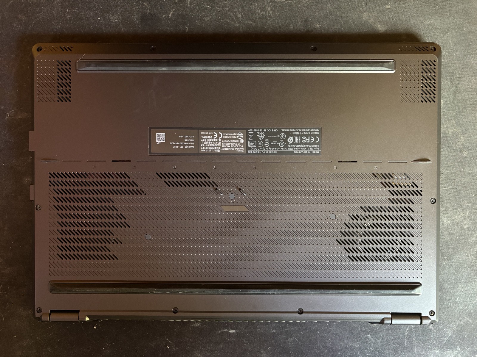ASUS ROG Zephyrus G15 15.6″ (1TB SSD, AMD Ryzen 9, 3.00GHz, 16GB, NVIDIA GeForce