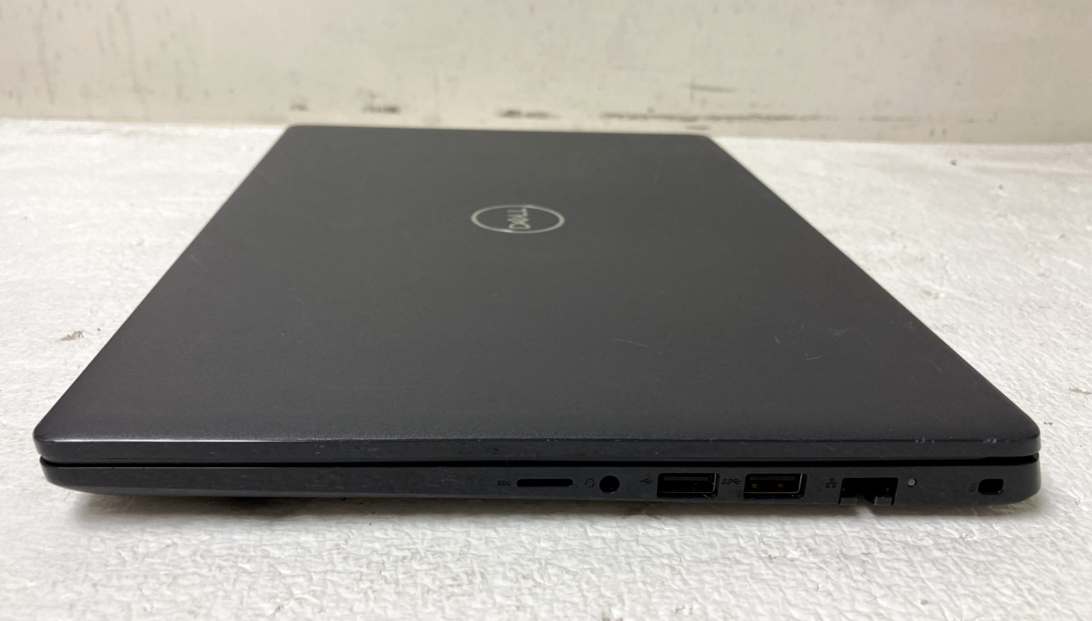 Dell Latitude 3410 14″ Core i5-10210U @1.60GHz 8GB RAM 256GB SSD Win 10 Pro
