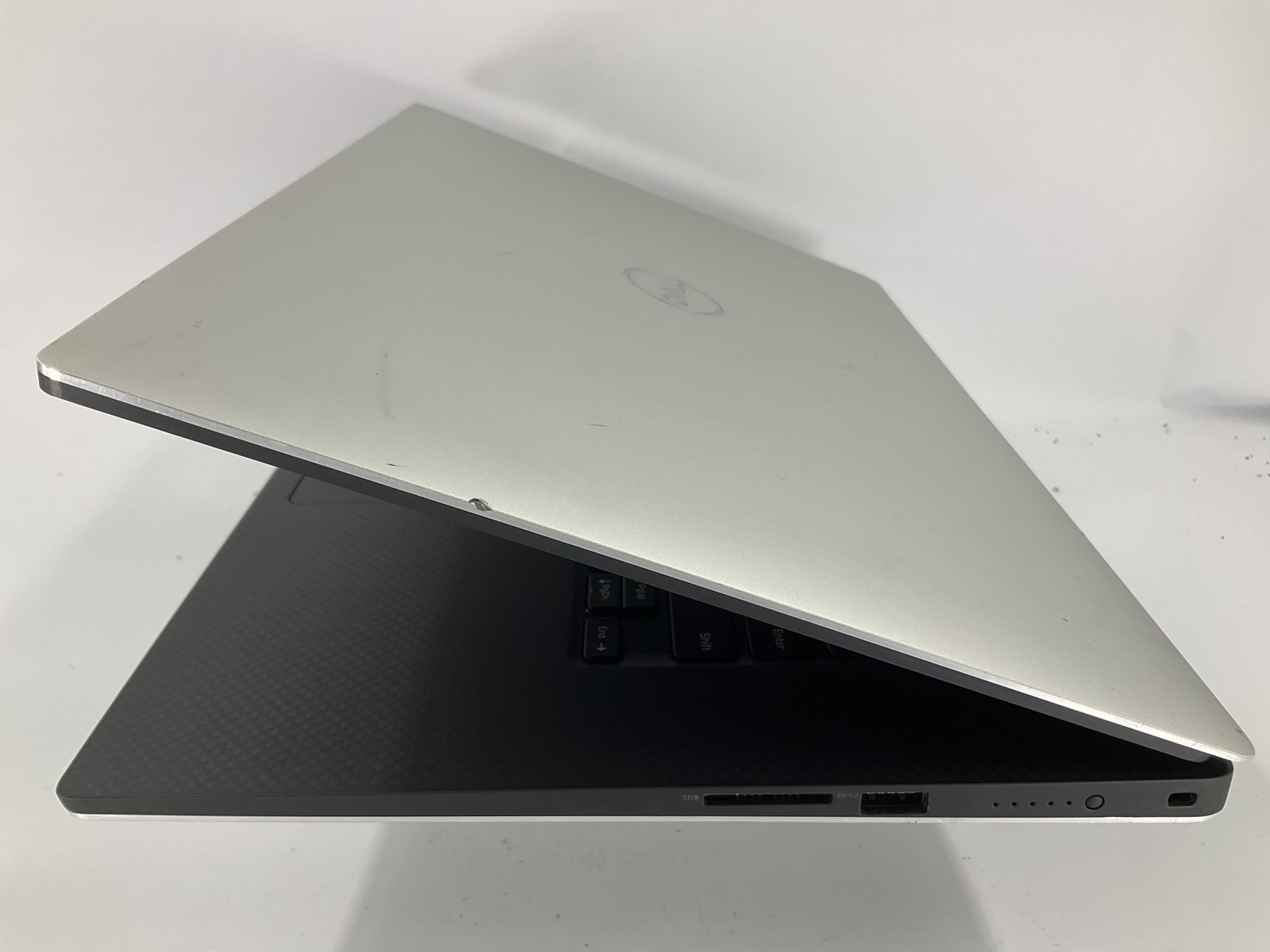 Dell Precision 5530 15.6″ Core i7-8850H 512GB 16GB B Win 11 Pro