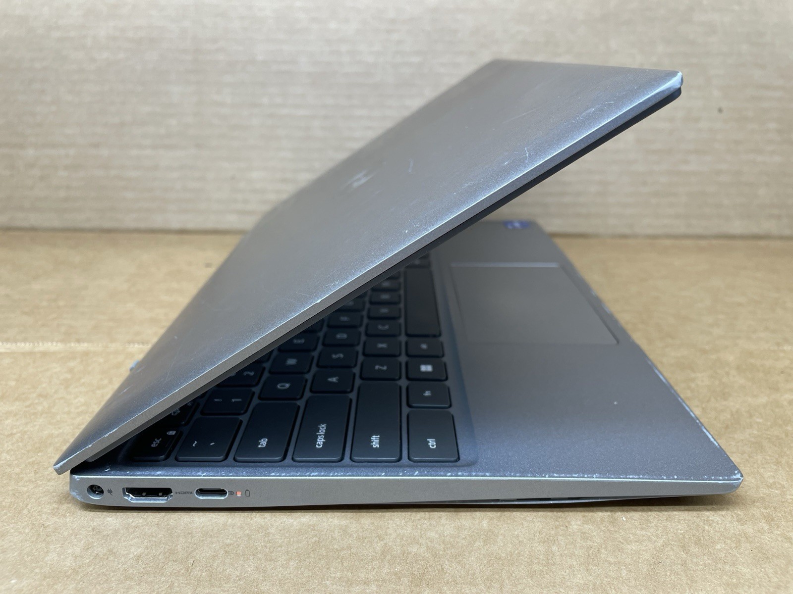 Dell Latitude 3320, Intel Core i7-1165G7 @ 2.80GHz, 8GB RAM, No SSD No Os