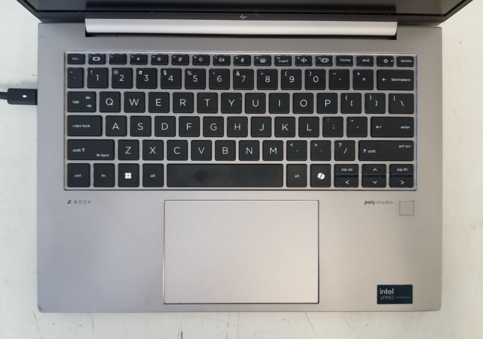 HP ZBook Firefly G11 14″ Core Ultra 5 135H 1.7GHz 16GB RAM NO OS NO SSD