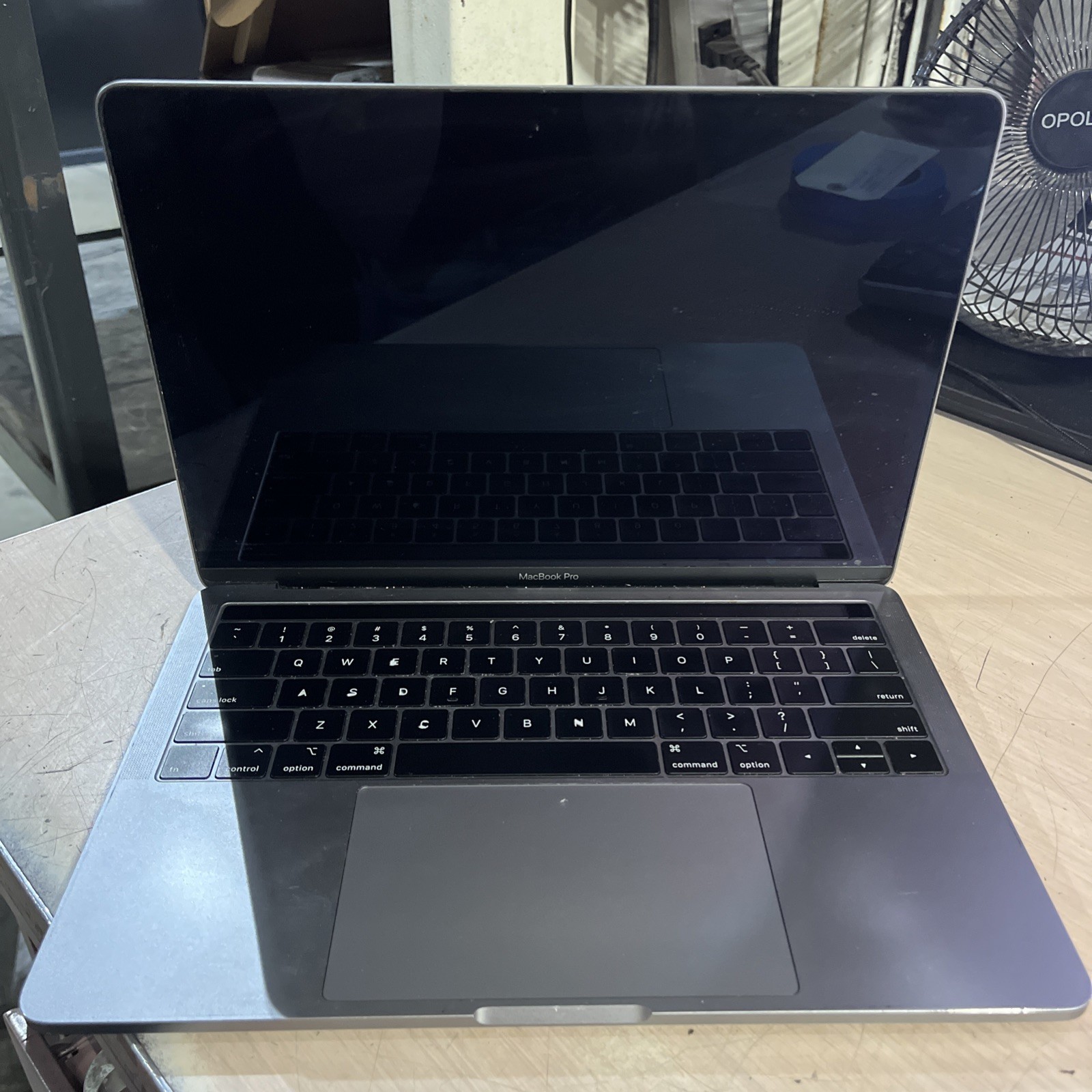APPLE MACBOOK PRO 13″ TOUCH/2018 CORE I5-8259U 2.3GHZ 8GB RAM 256SSD